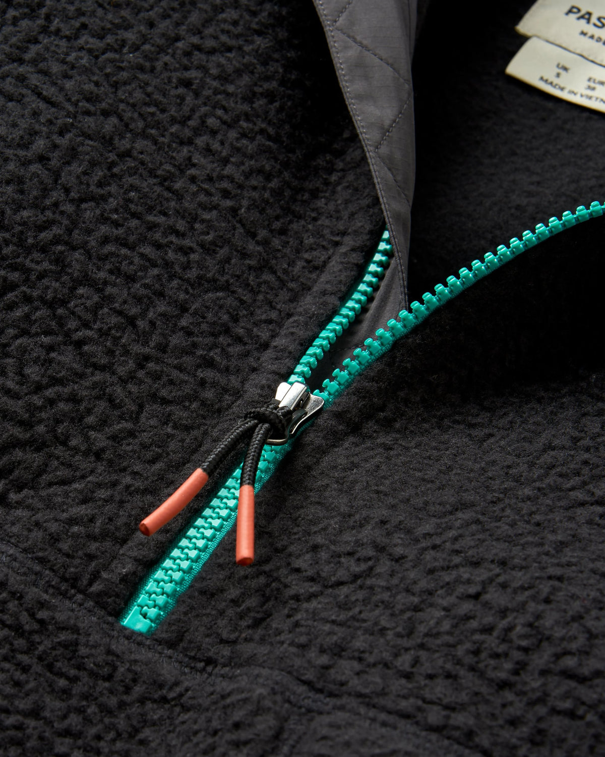 Maine 1/2 Zip Sherpa Fleece - Black - Flatlay