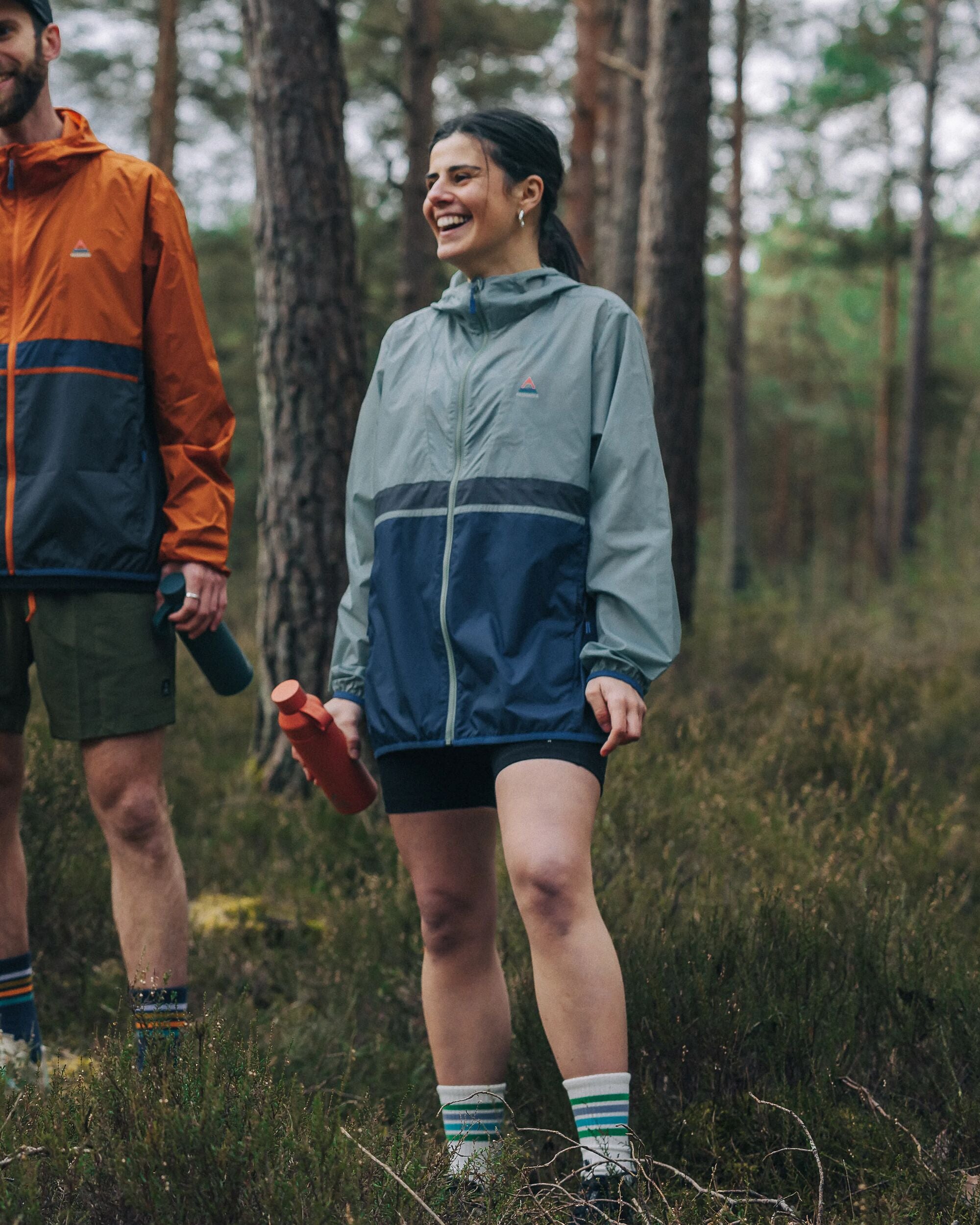 Viento Recycled Windshell Jacket - Pistachio/Dark Denim - Lifestyle