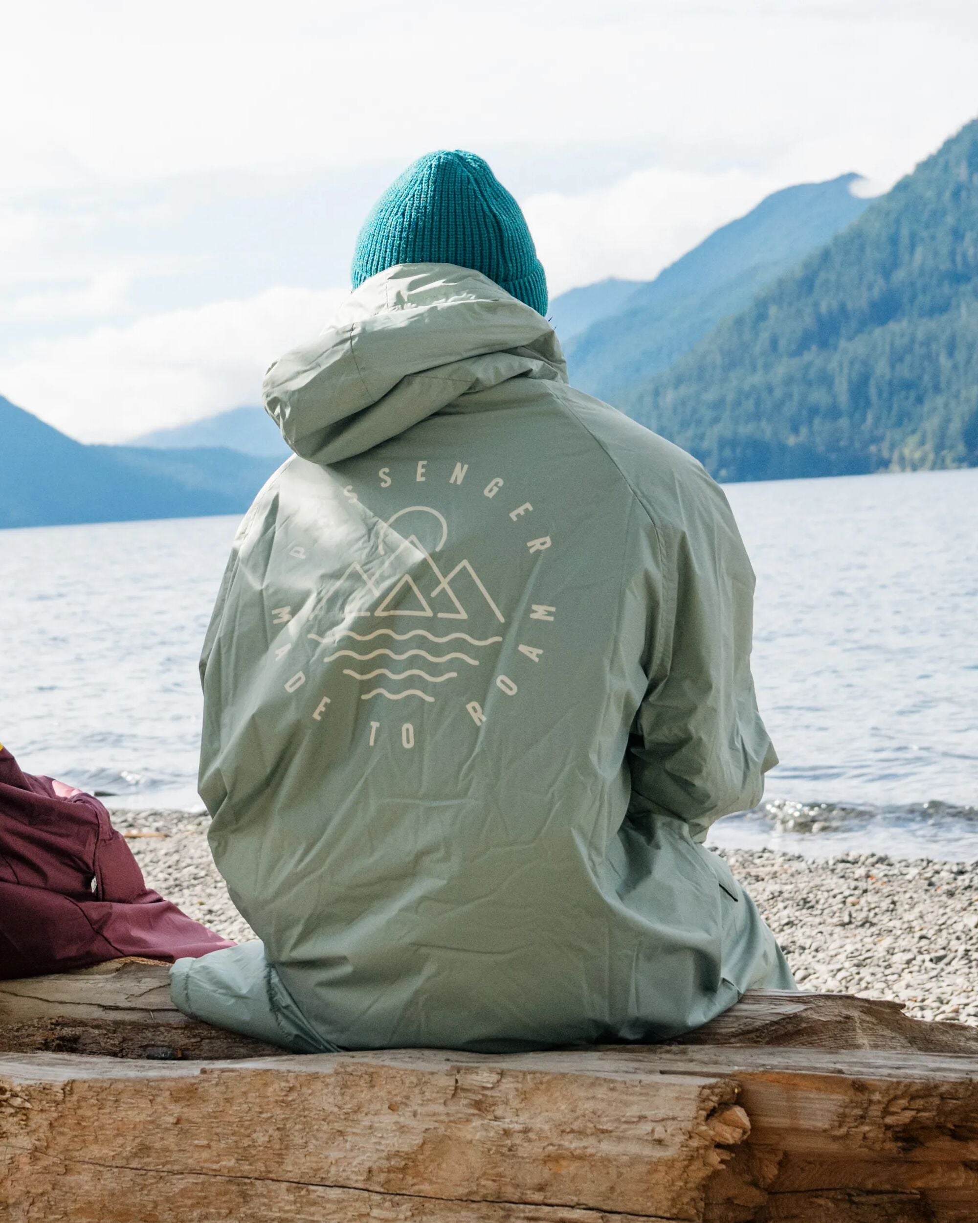 Escapism Recycled Sherpa Lined Changing Robe - Pistachio - Lifestyle - Male