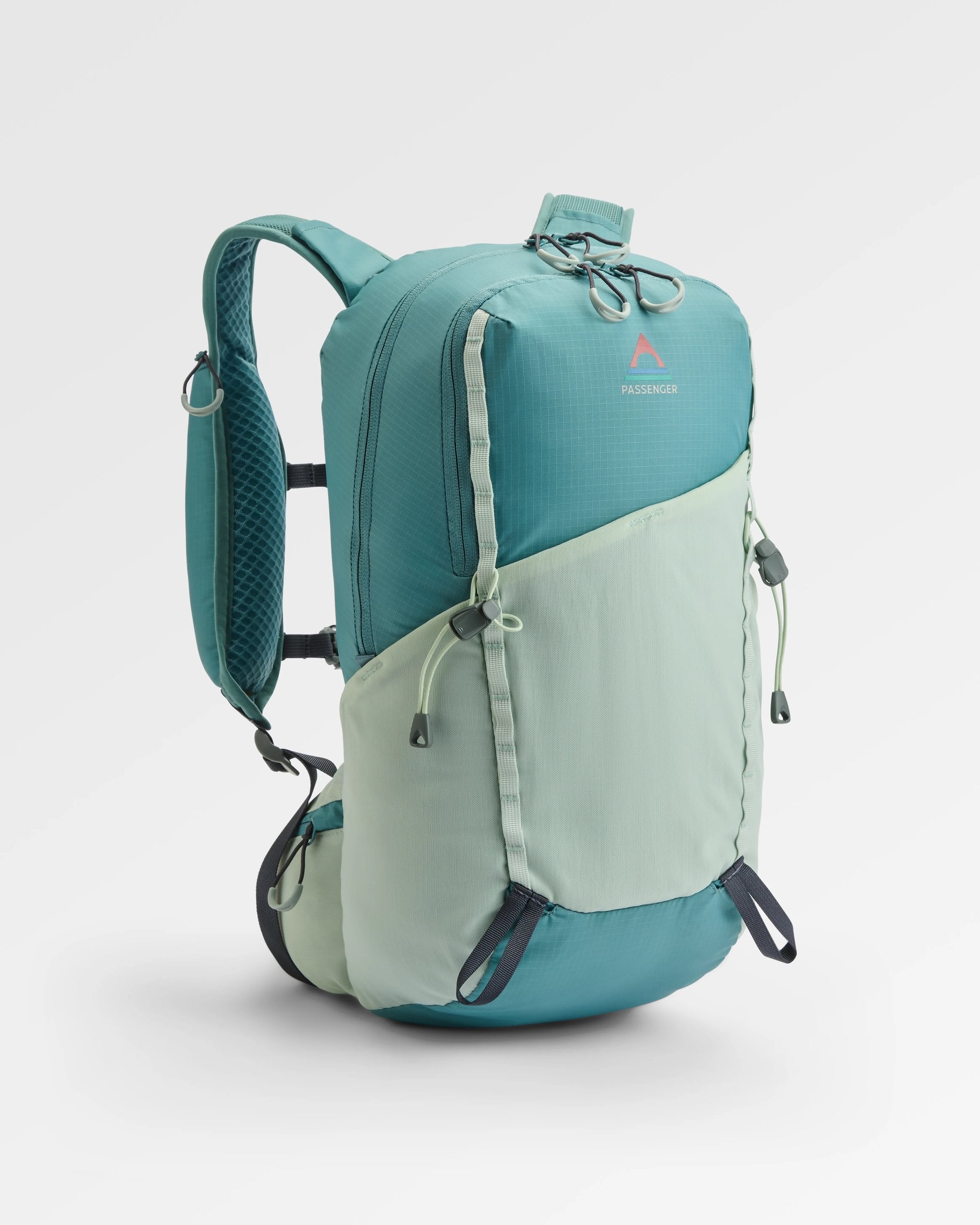 Trail Recycled 15L Hydration Pack - Arctic - Flatlay