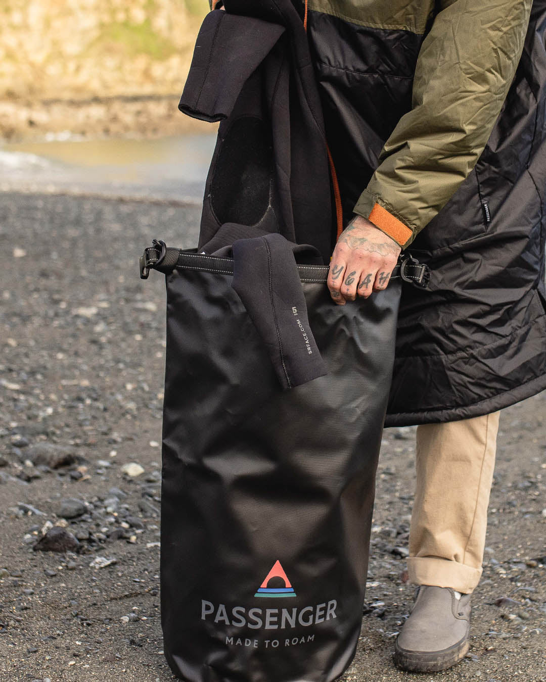 Tide 30L Recycled Dry Bag - Black - Lifestyle