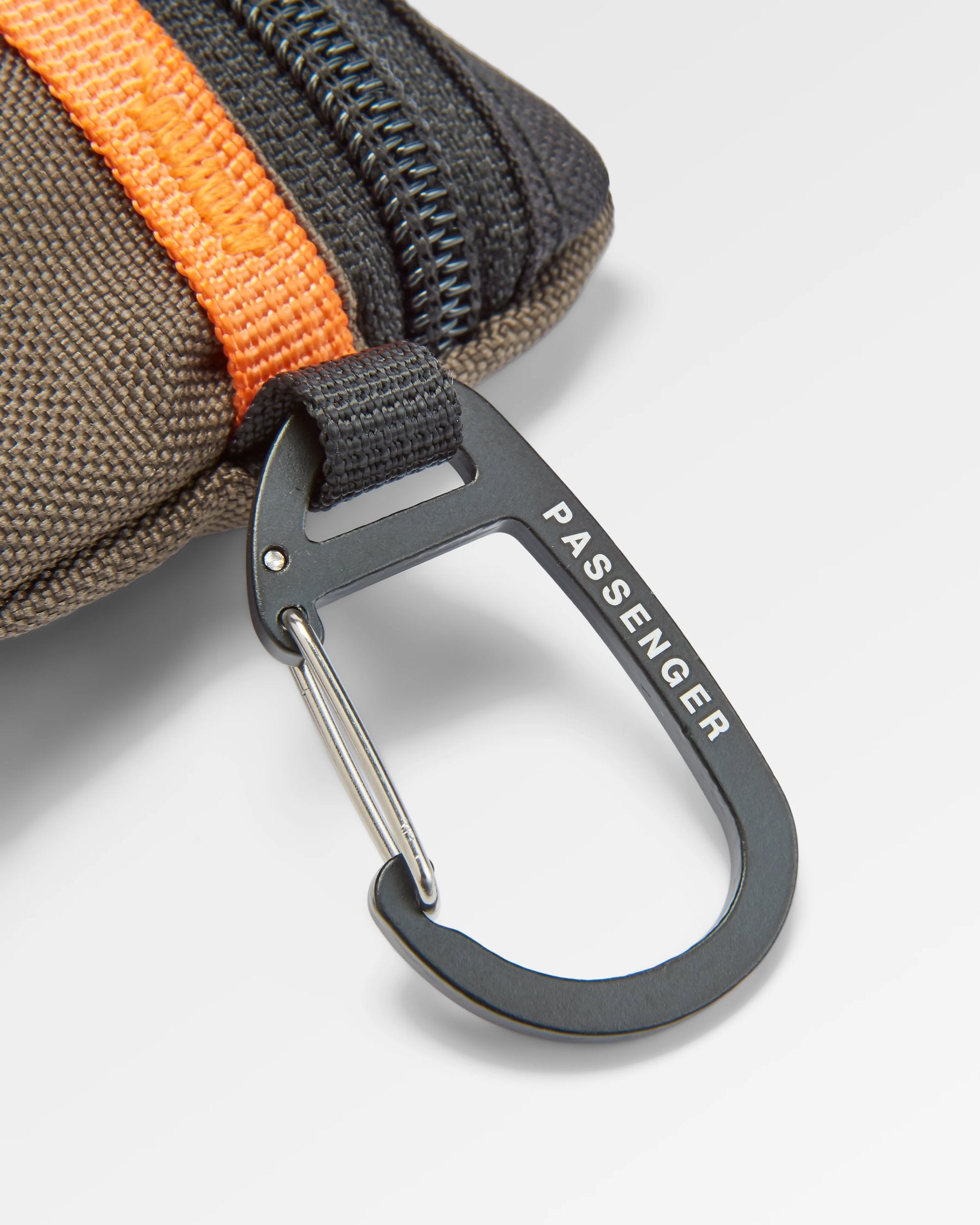 Biscuit Modular Clip On - True Black/ Khaki - Flatlay