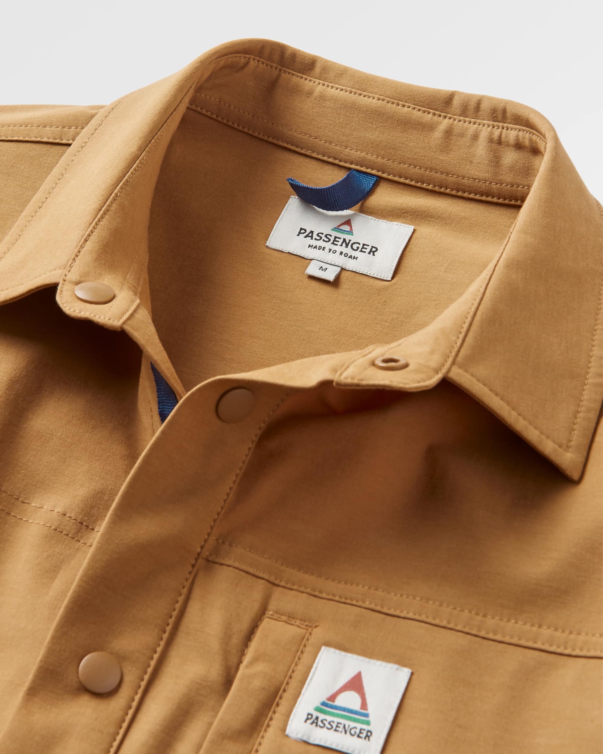 Traveller Stretch Shirt - Coconut - Flatlay