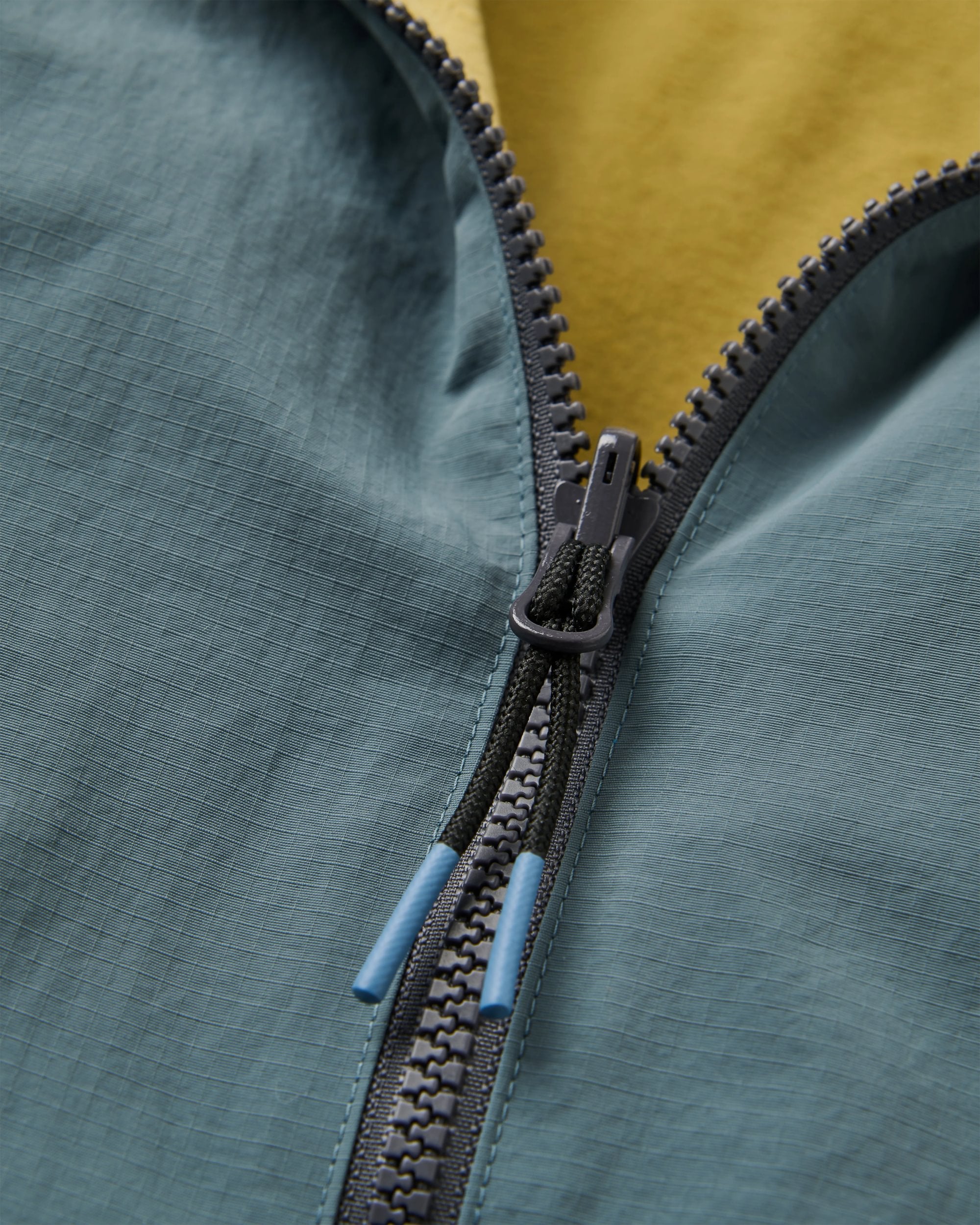 Set Off Reversible Polartec® Fleece Vest - Warm Beige/Marine Blue - Flatlay