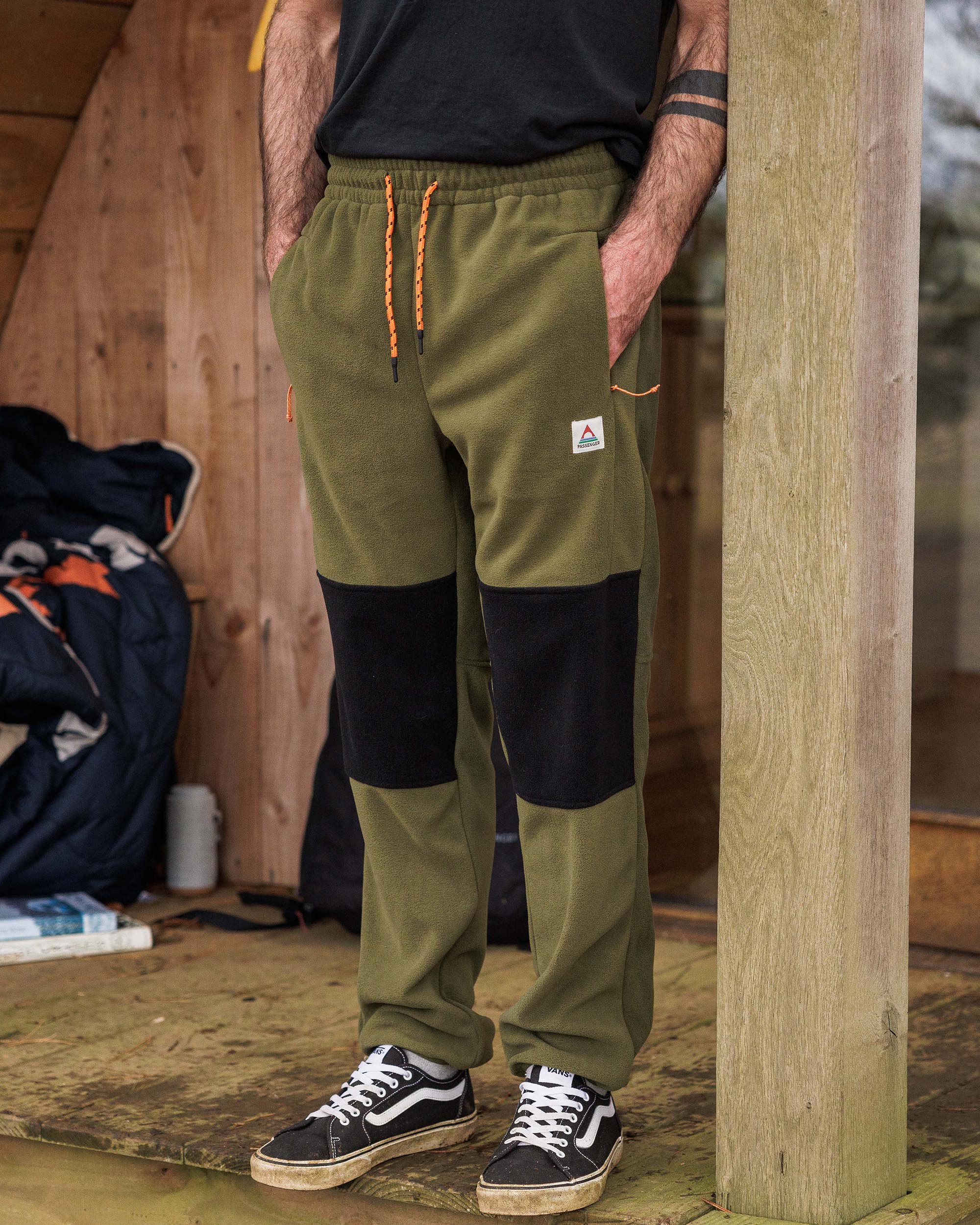 Set off Recycled Polar Fleece Jogger - True Black/ Khaki - Lifestyle