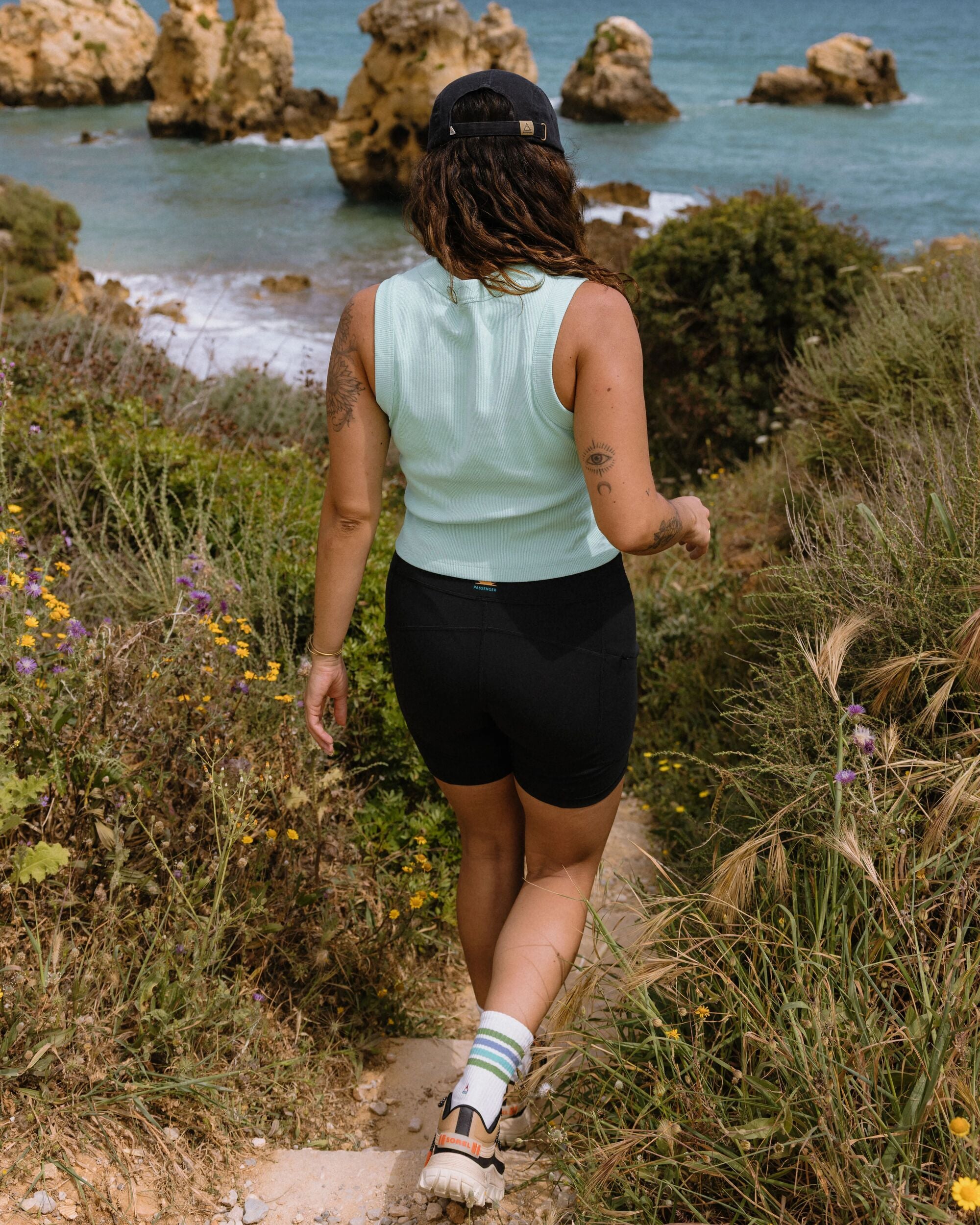 Easy Days Ribbed Graphic Vest - Aquamarine - Lifestyle