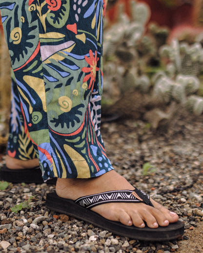 Malibu Flip Flop - Trail Monochrome - Lifestyle