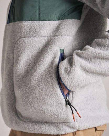 Offgrid 1/2 Zip Recycled Sherpa Fleece - Grey Marl 2 - Studio Model