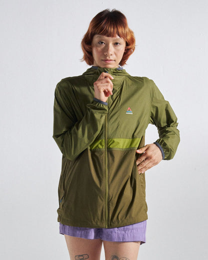 Viento Windshell Jacket - Dark Olive/Clover - Studio Model