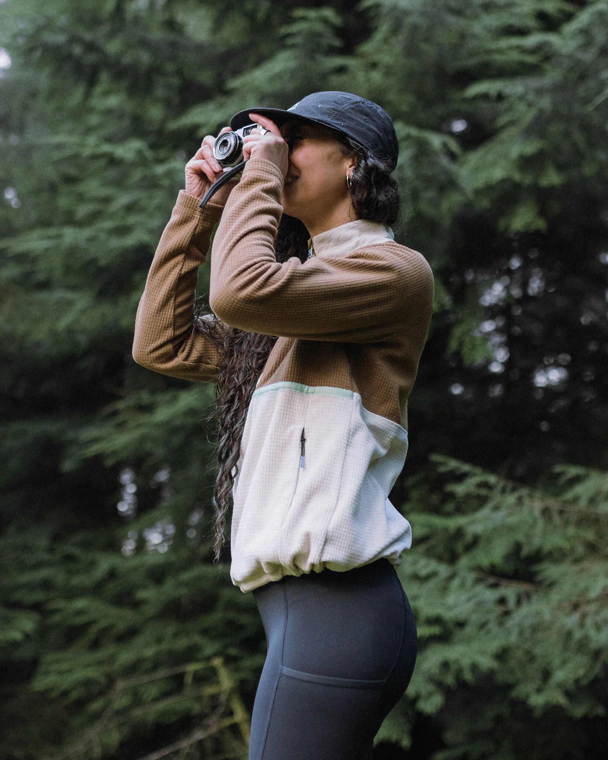 Off Trail Recycled Grid Polar Fleece - Caramel/Birch - Lifestyle