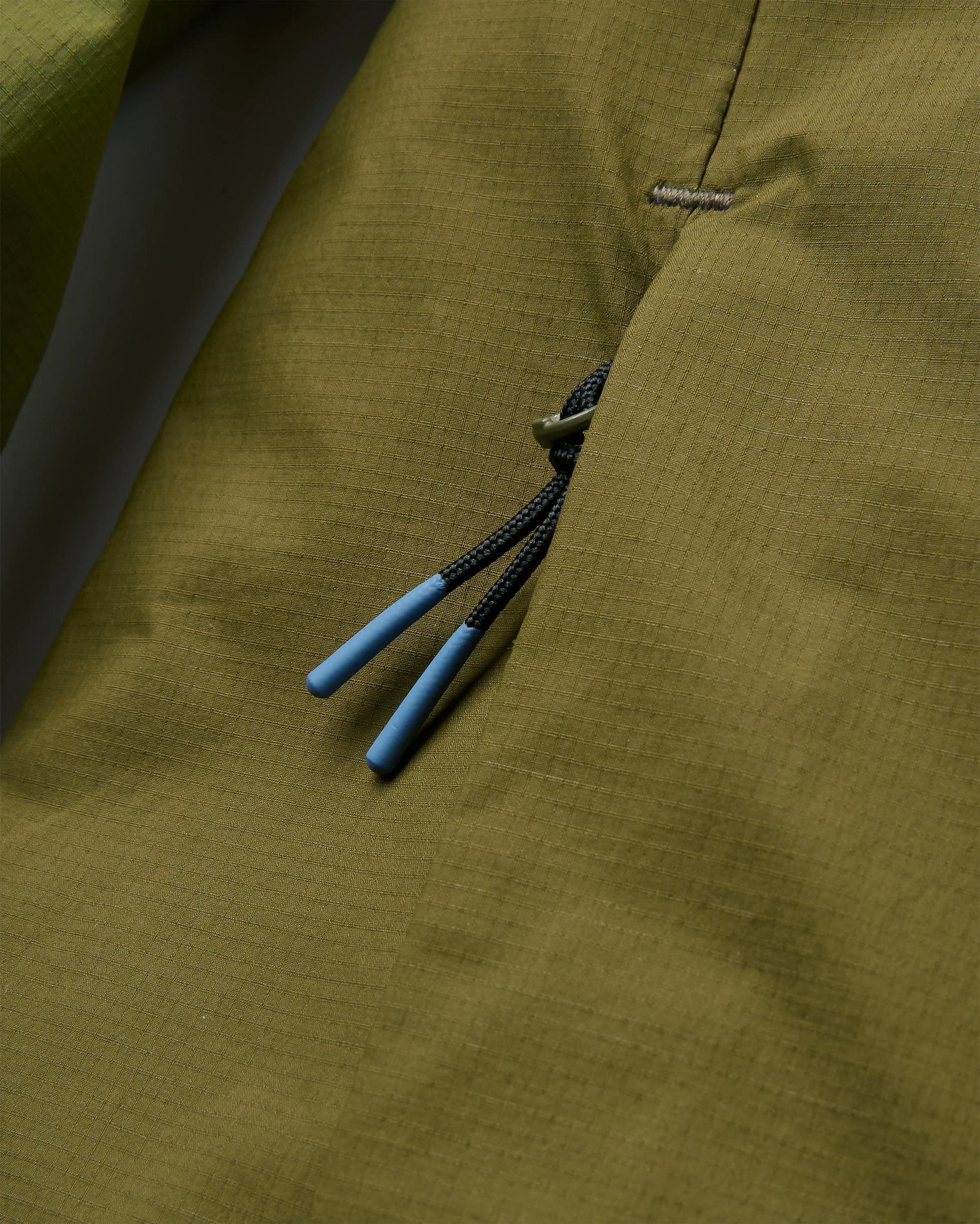 Viento Windshell Jacket - Dark Olive/Clover - Flatlay
