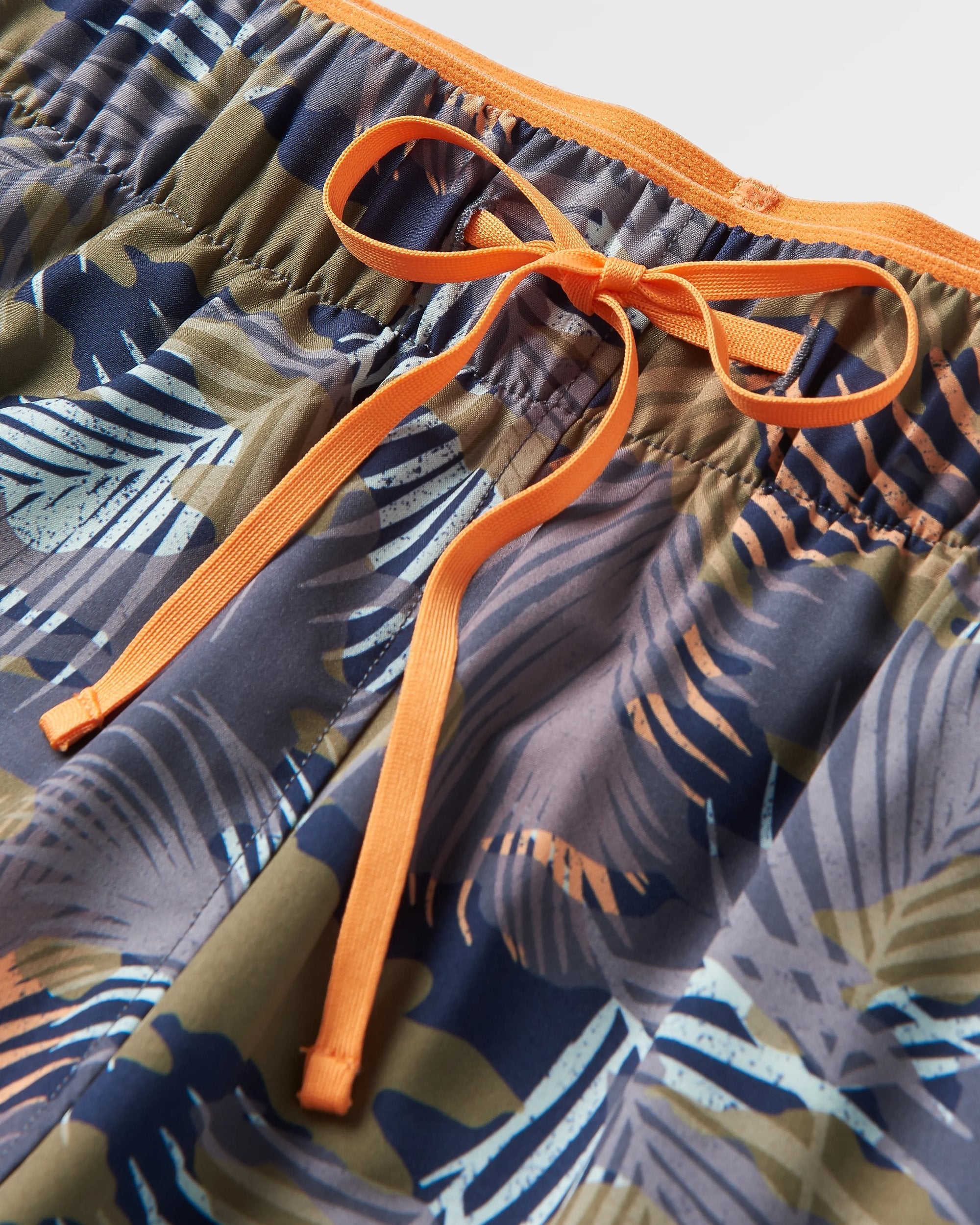 Sandune Recycled Trail Short - Palm Camo Apricot - Flatlay