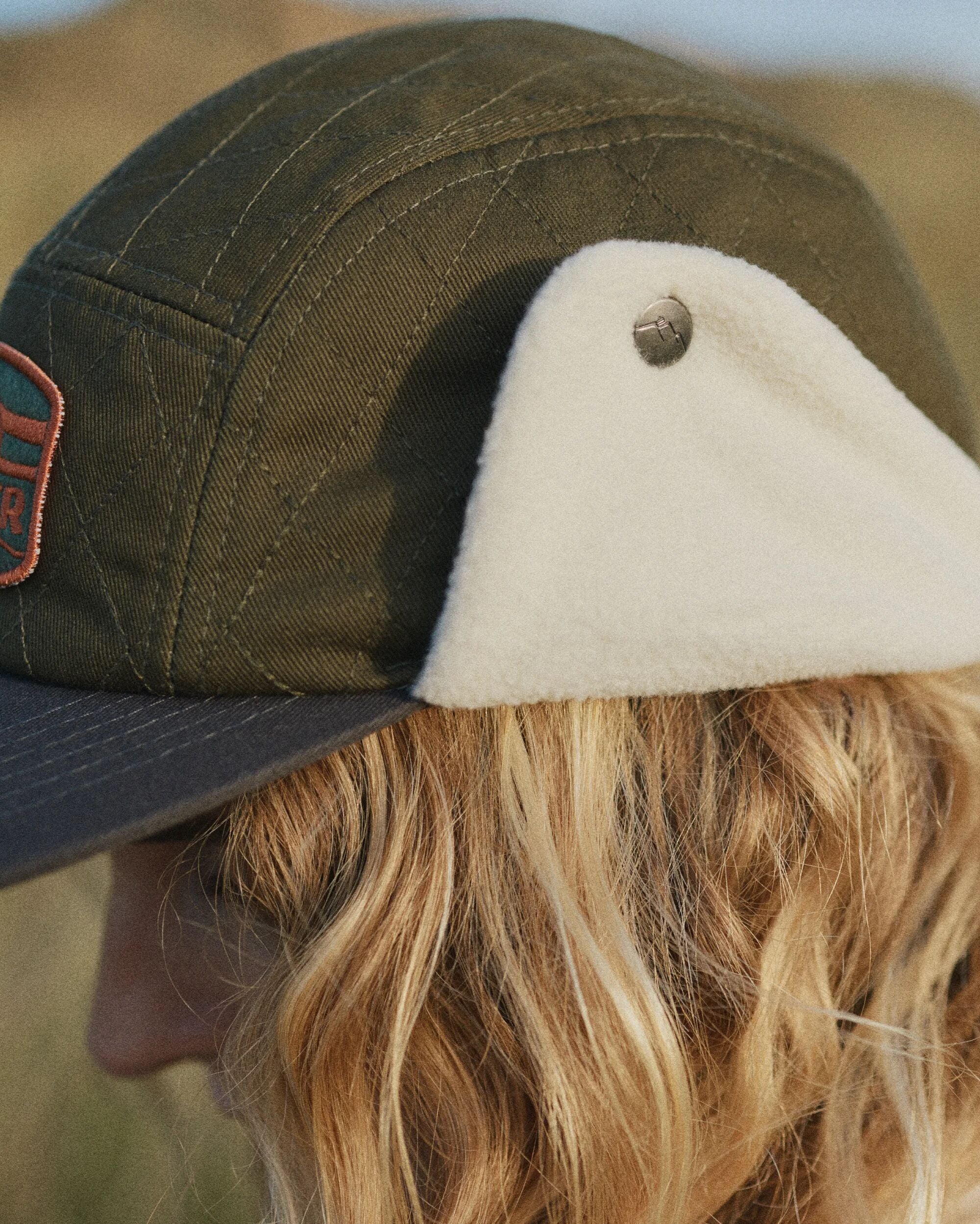 Casquette gavroche gros volume marine élastiquée doublure polaire Casquette gavroche gros volume marine élastiquée doublure polaire