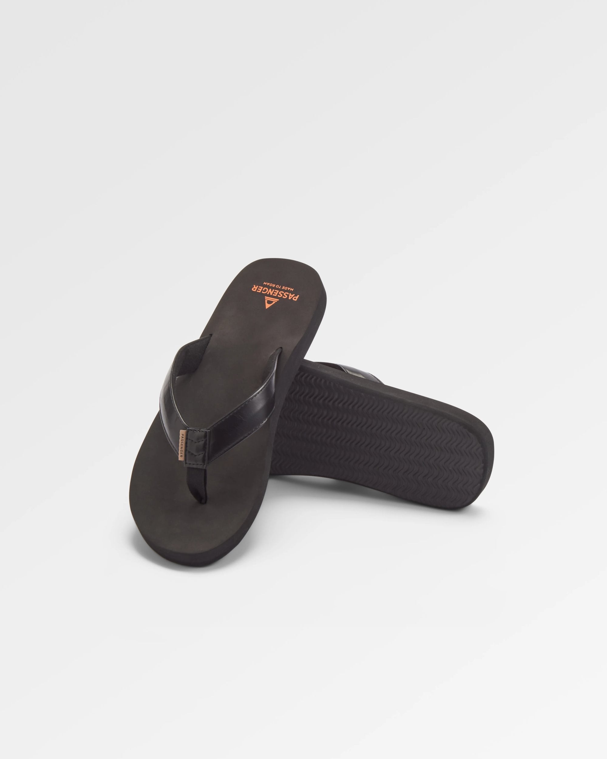 Santos Flip Flop - Black - Flatlay