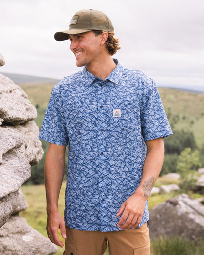 365 Recycled Active Shirt - Waves Dark Denim - Lifestyle