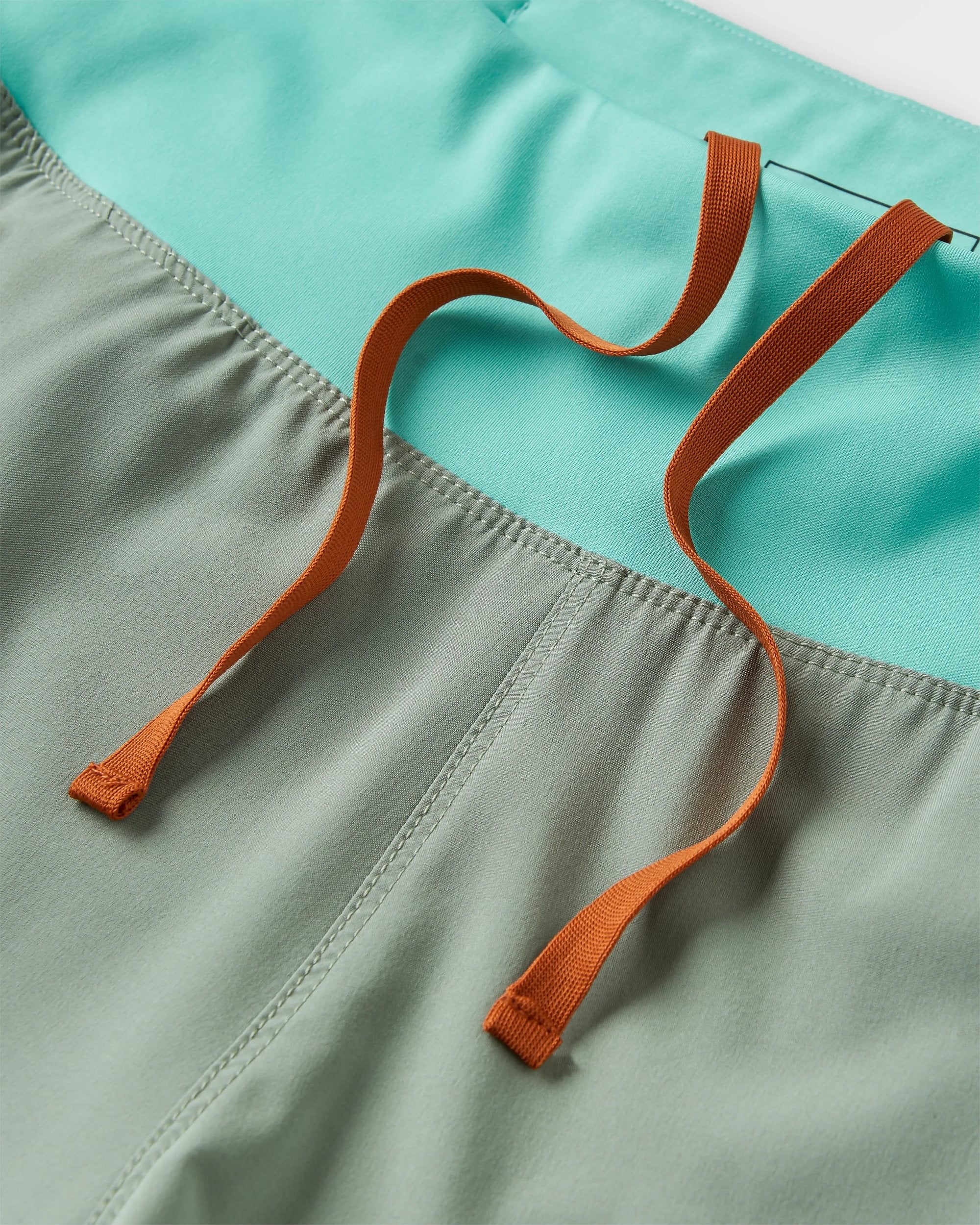 Roundtrip Recycled Trail Short - Pistachio - Flatlay