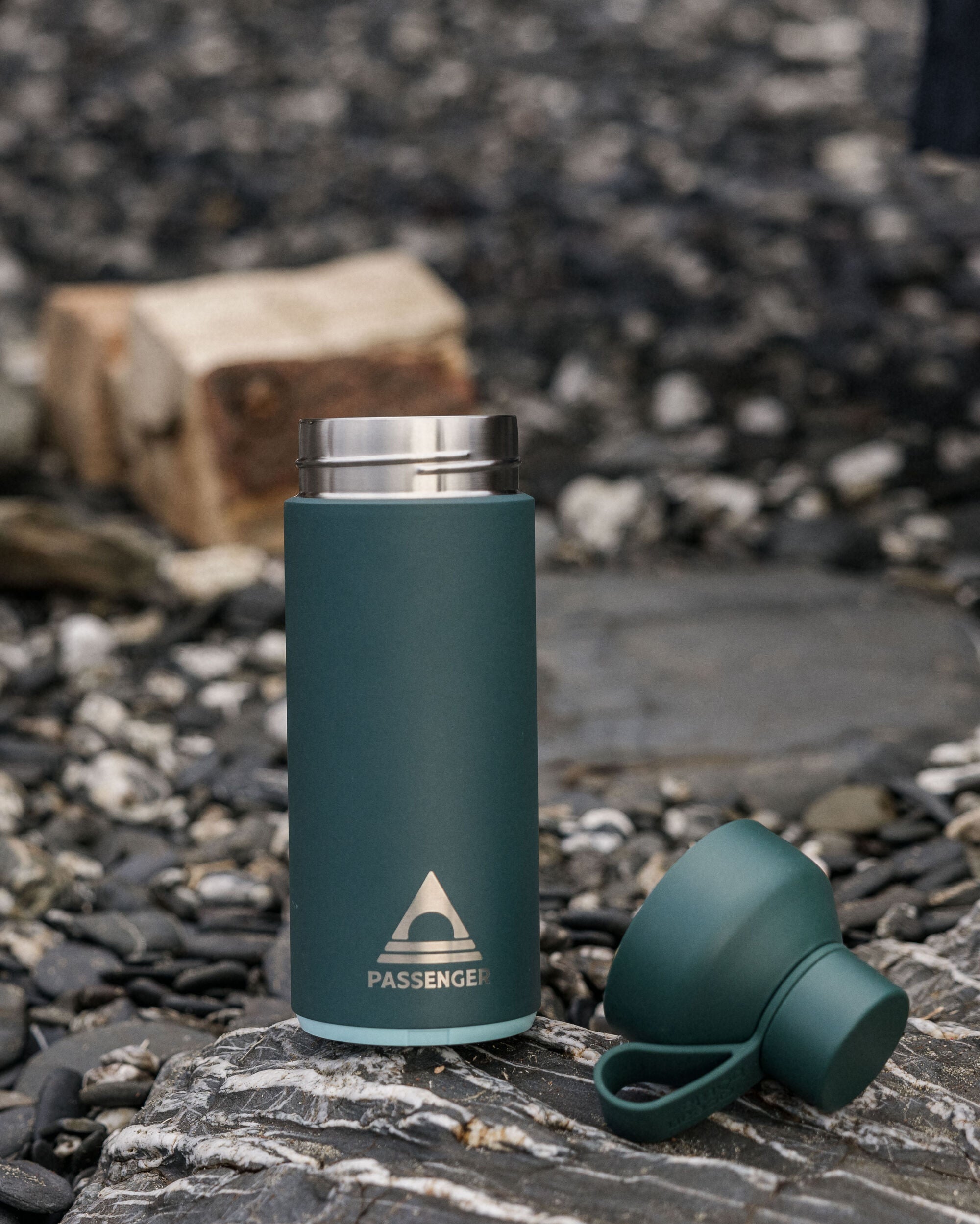 Big Ocean Bottle 1 Litre - Passenger Forest Green - Lifestyle