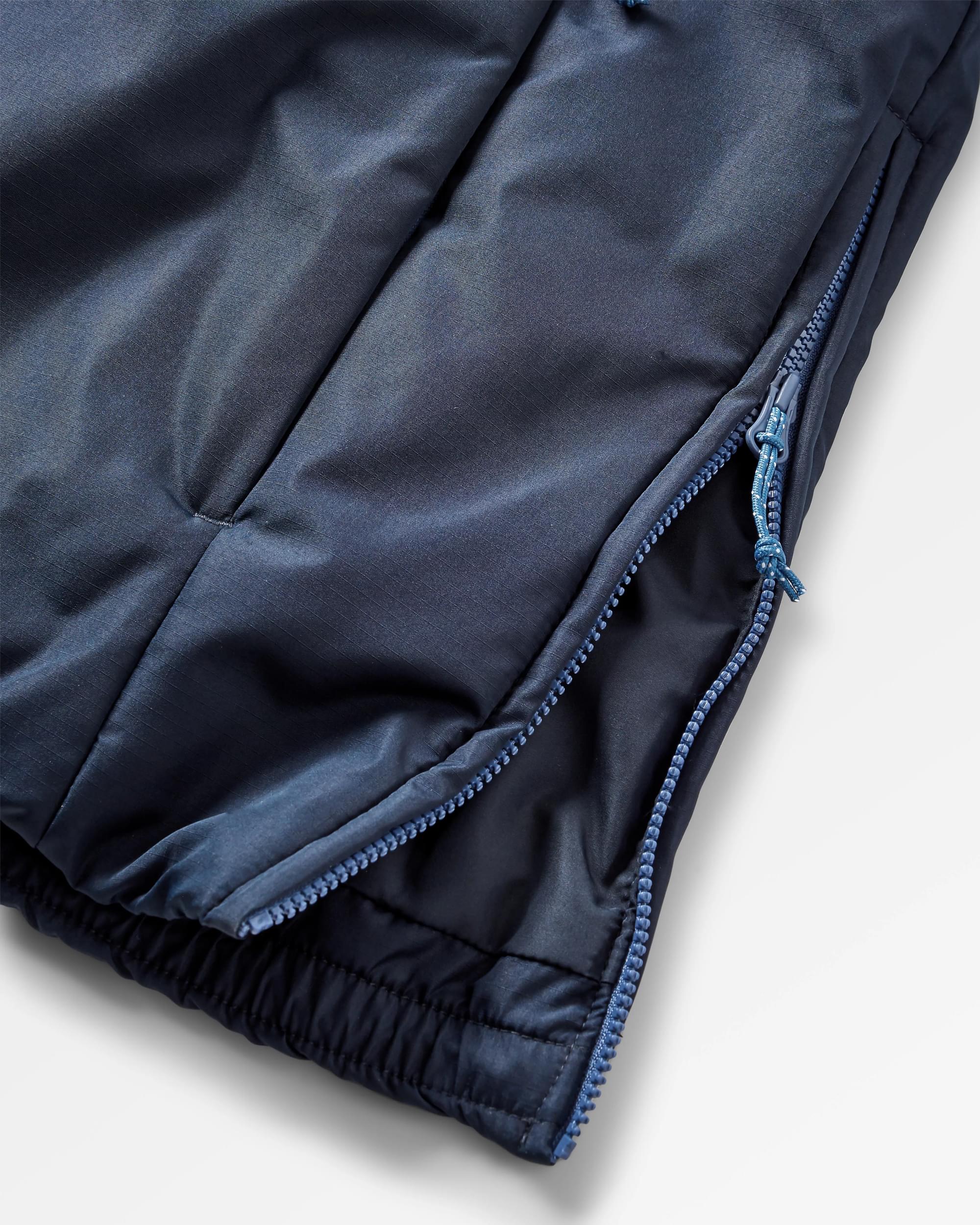 Pursue Recycled Thermore® Insulated Jacket - Dark Denim/ Deep Navy - Flatlay