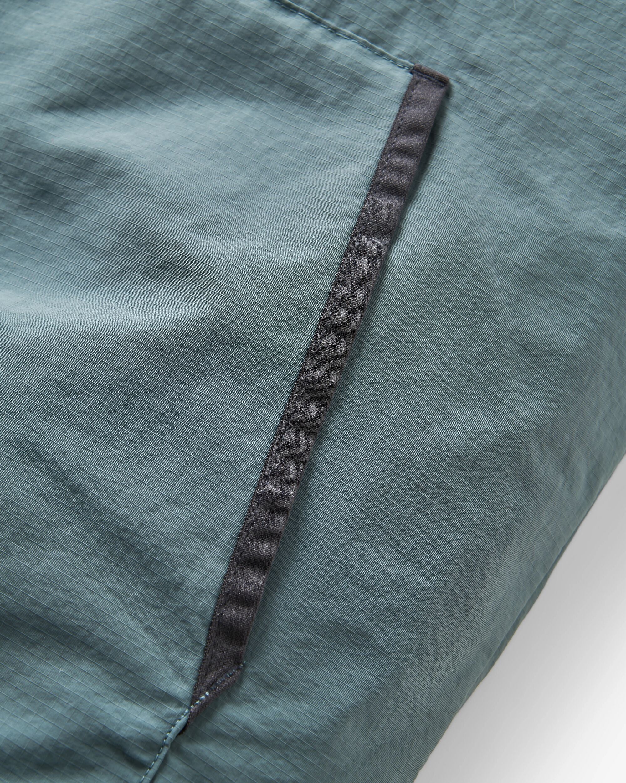 Set Off Reversible Polartec® Fleece Vest - Warm Beige/Marine Blue - Flatlay