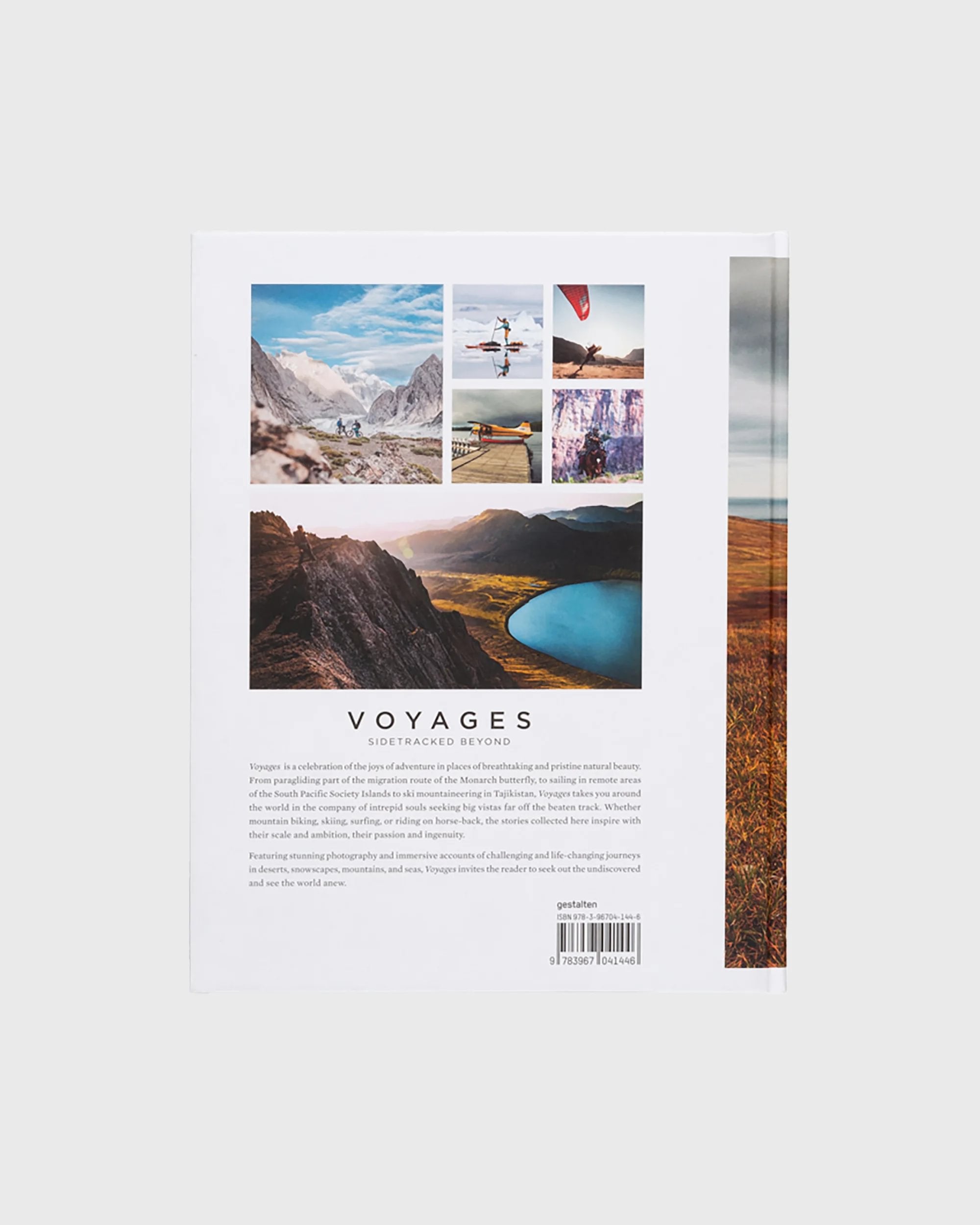 Voyages - Flatlay