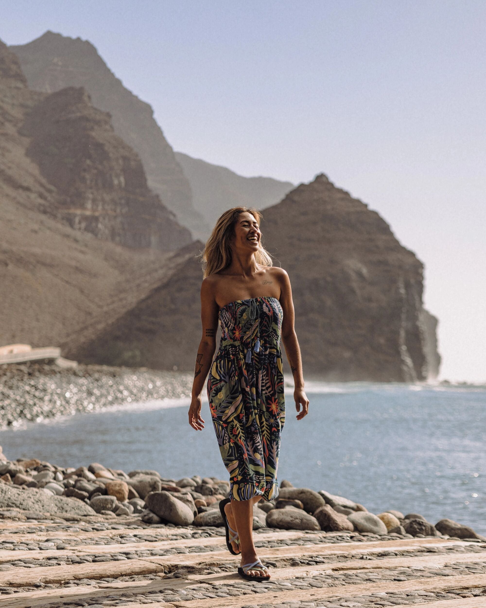 Daylily Loose Trouser - Abstract Seaweed Tidal Blue - Lifestyle