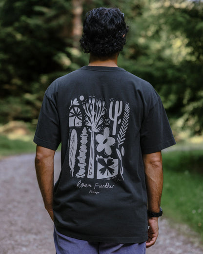 Men's Roam Further T-Shirt - Black - Lifestyle