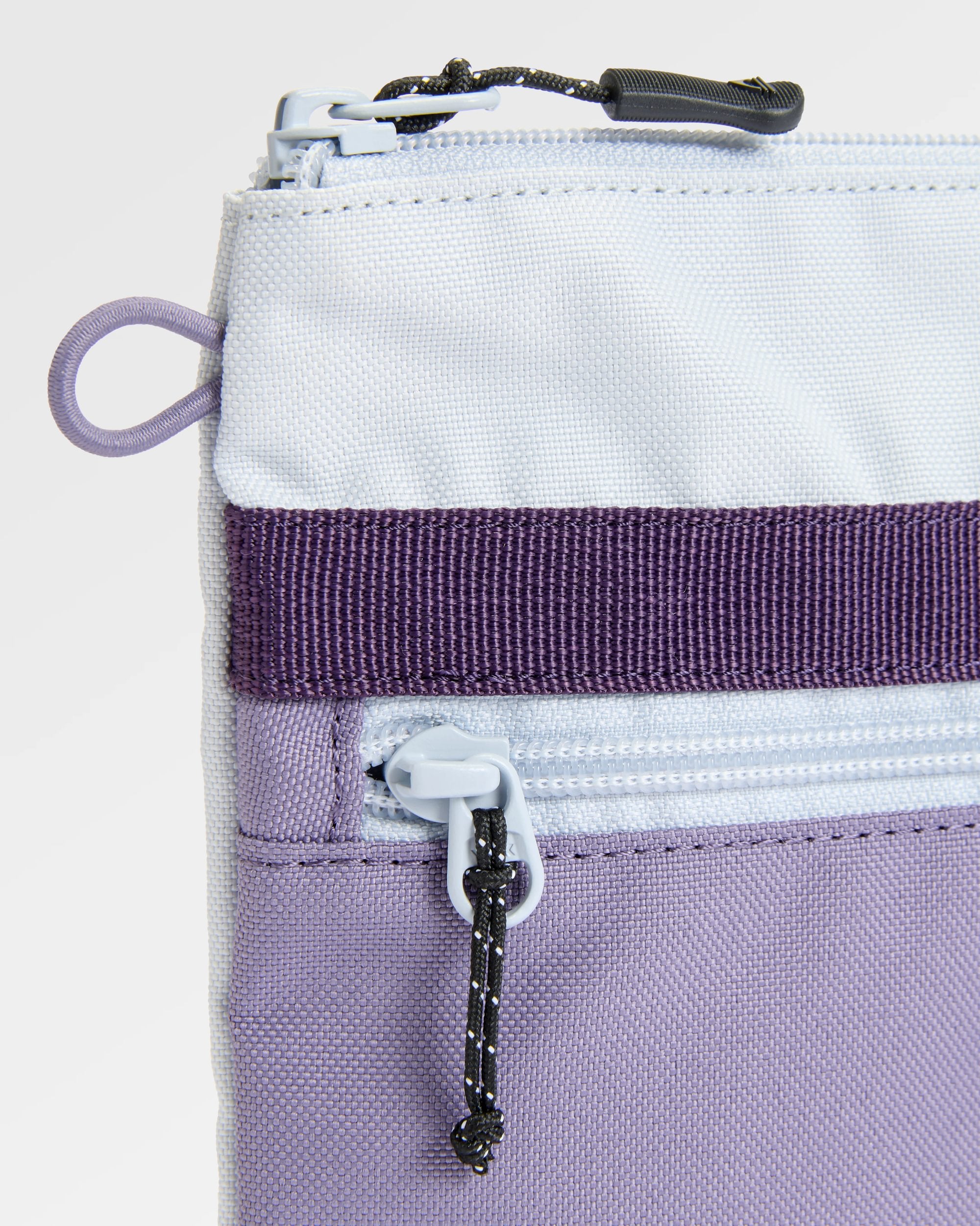 Essentials Pouch 2.0 - Heather/ Deep Purple - Flatlay