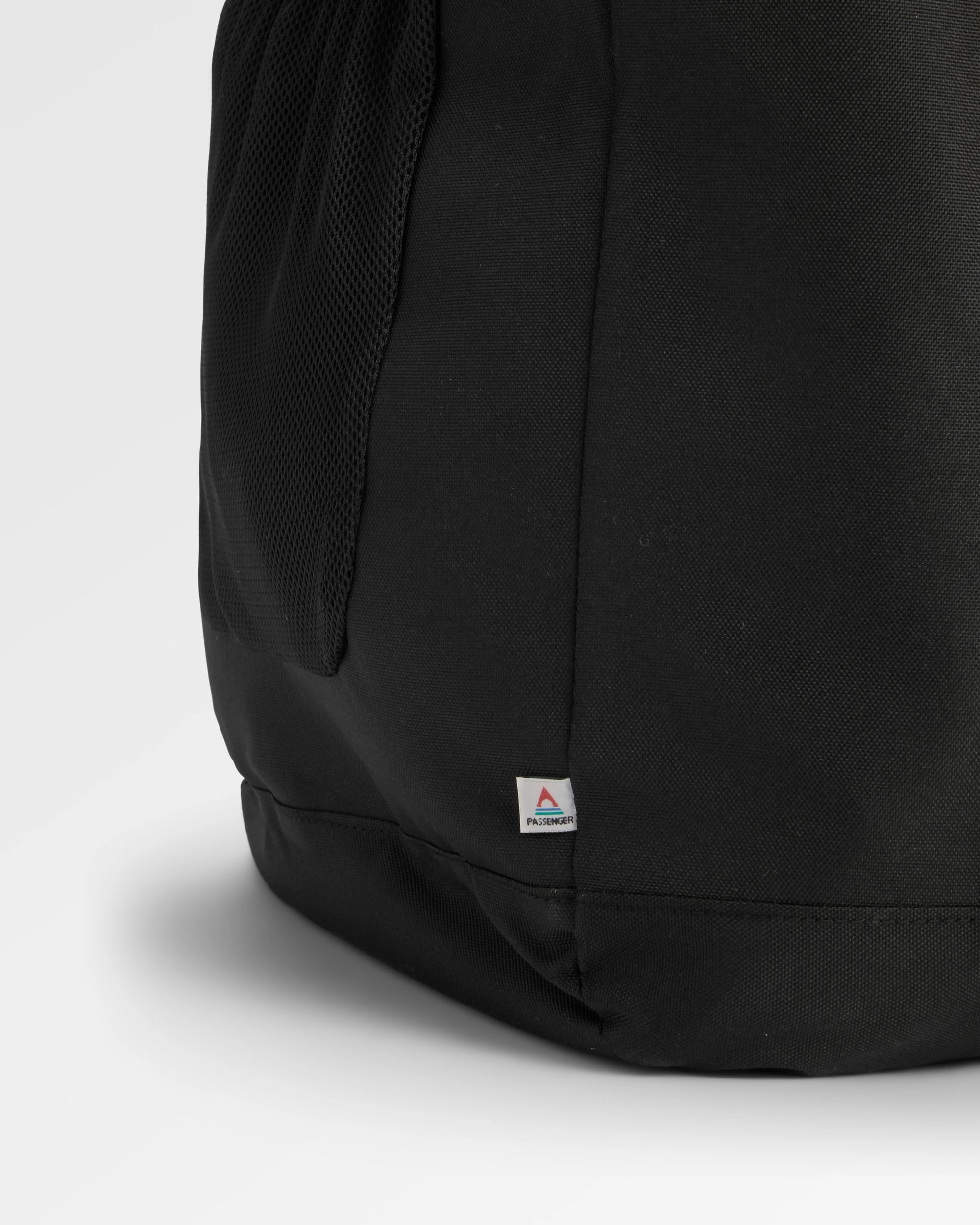 Boondocker Gear Tote 48L - Black - Flatlay
