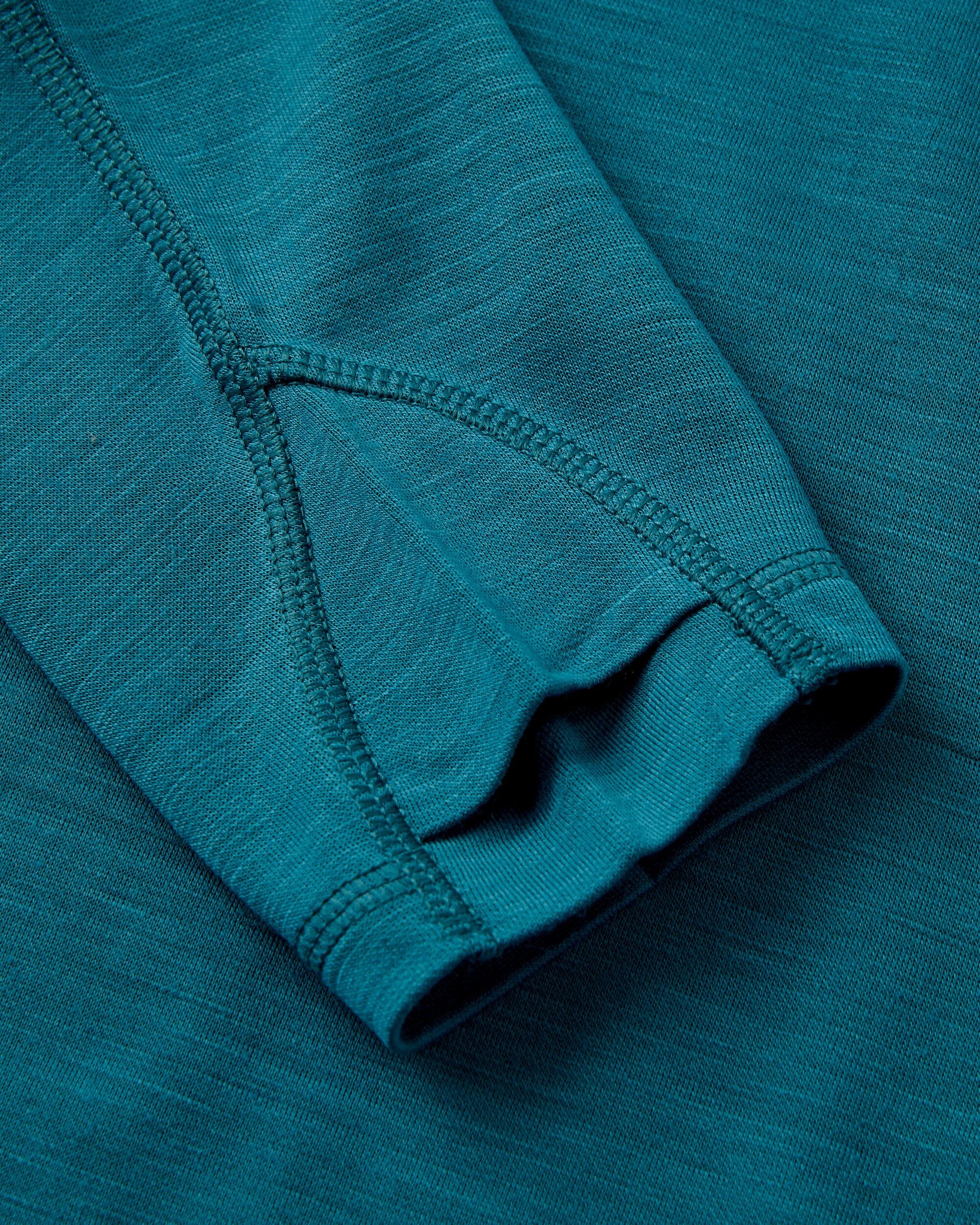 Camp Wild Lightweight Merino LS T-Shirt - Mediterranean - Flatlay