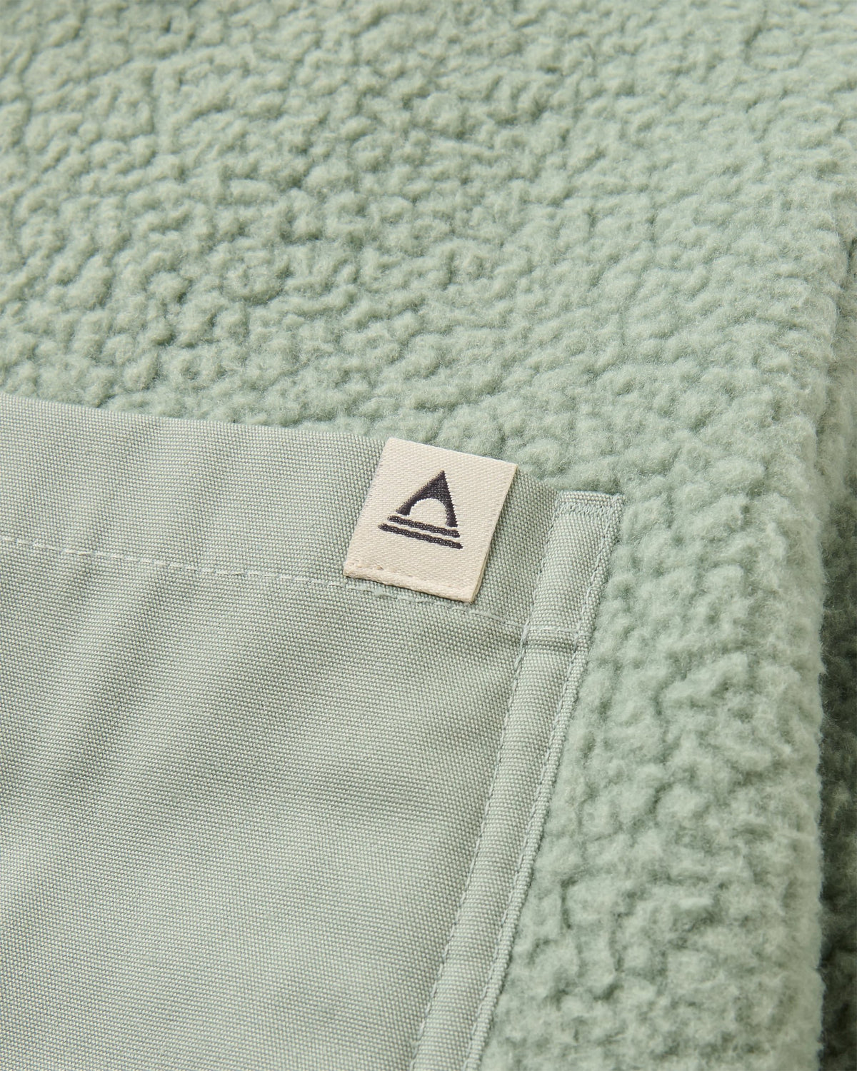 Rappel Sherpa Oversized Shirt - Pistachio - Flatlay