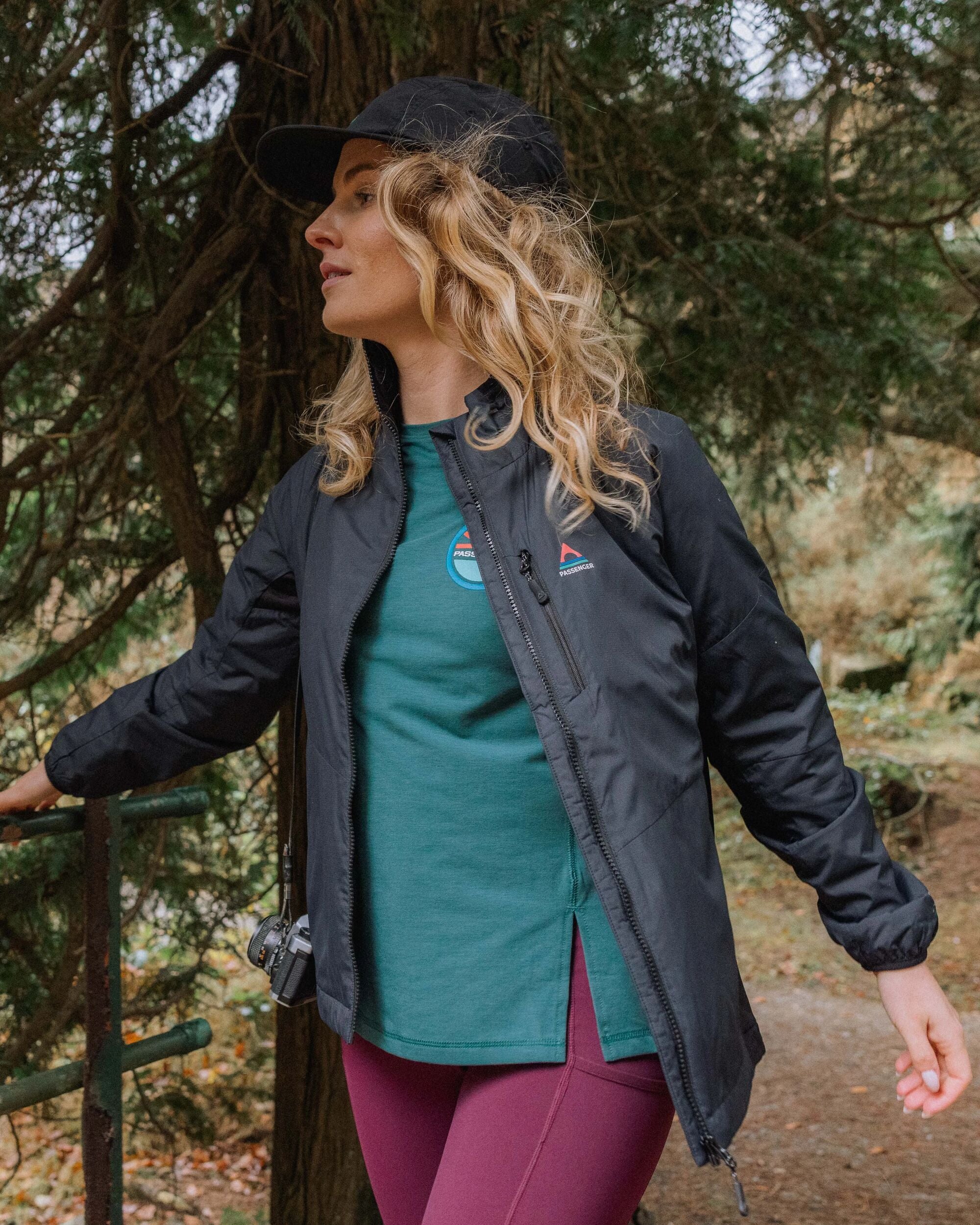Shasta Lightweight Recycled Thermore® Hoodless Jacket - Black - Lifestyle