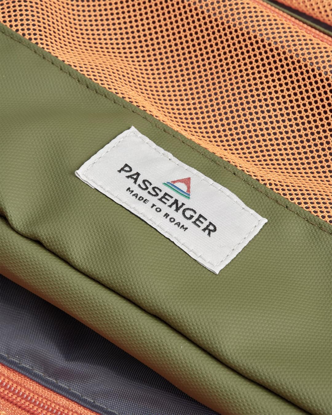 Drop Recycled Wash Kit - Khaki - Flatlay