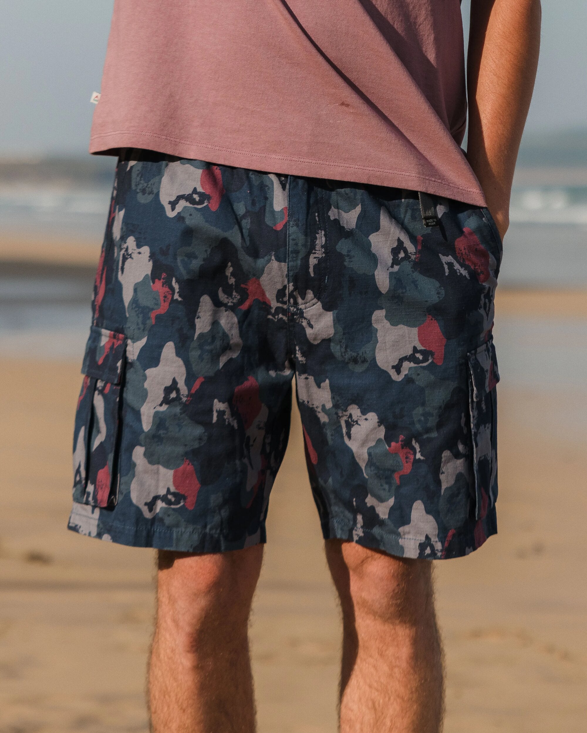 Adventurer Cargo Cotton Short - Sycamore Camo - Lifestyle