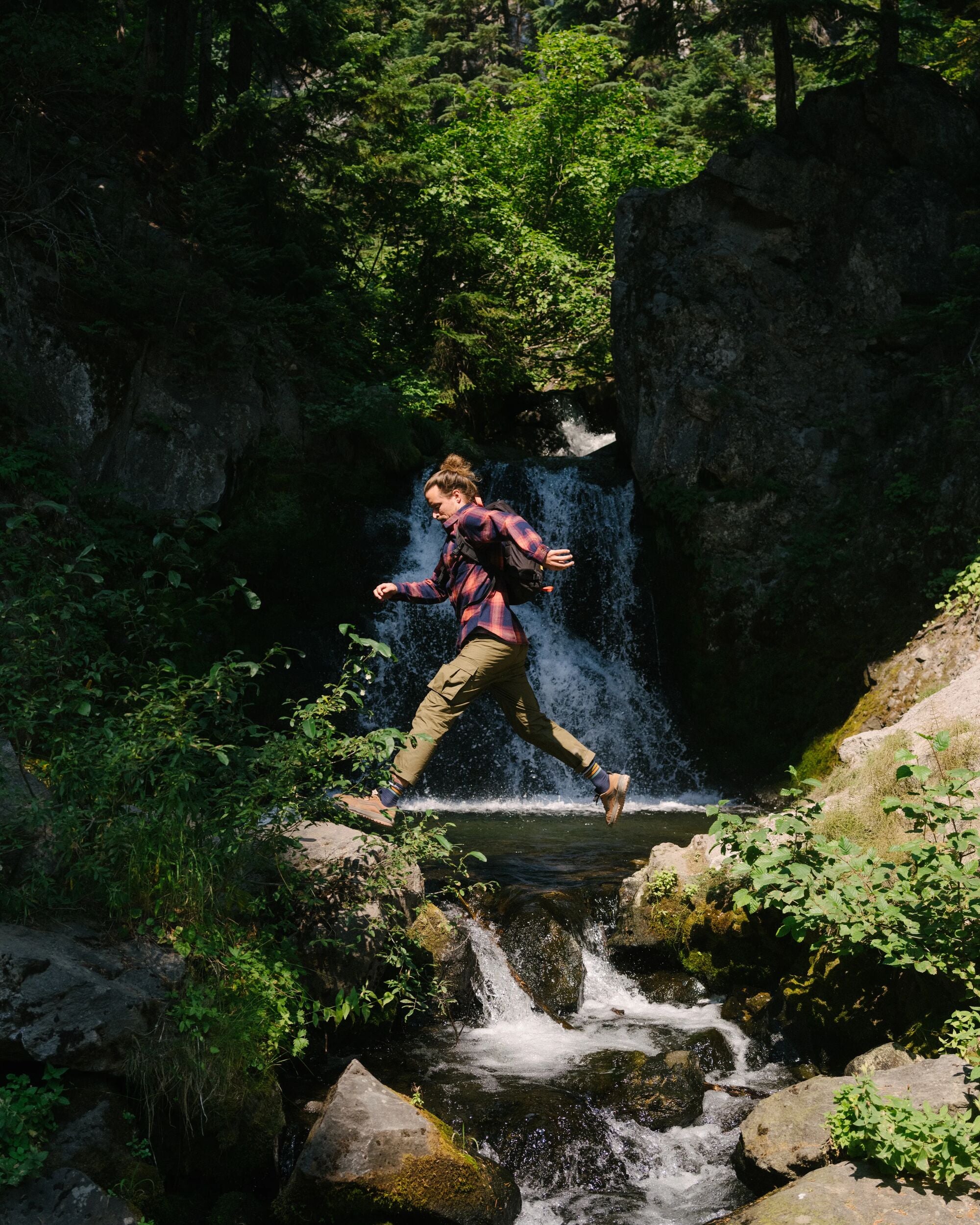 Adventurer Cargo Trouser - Khaki - Lifestyle