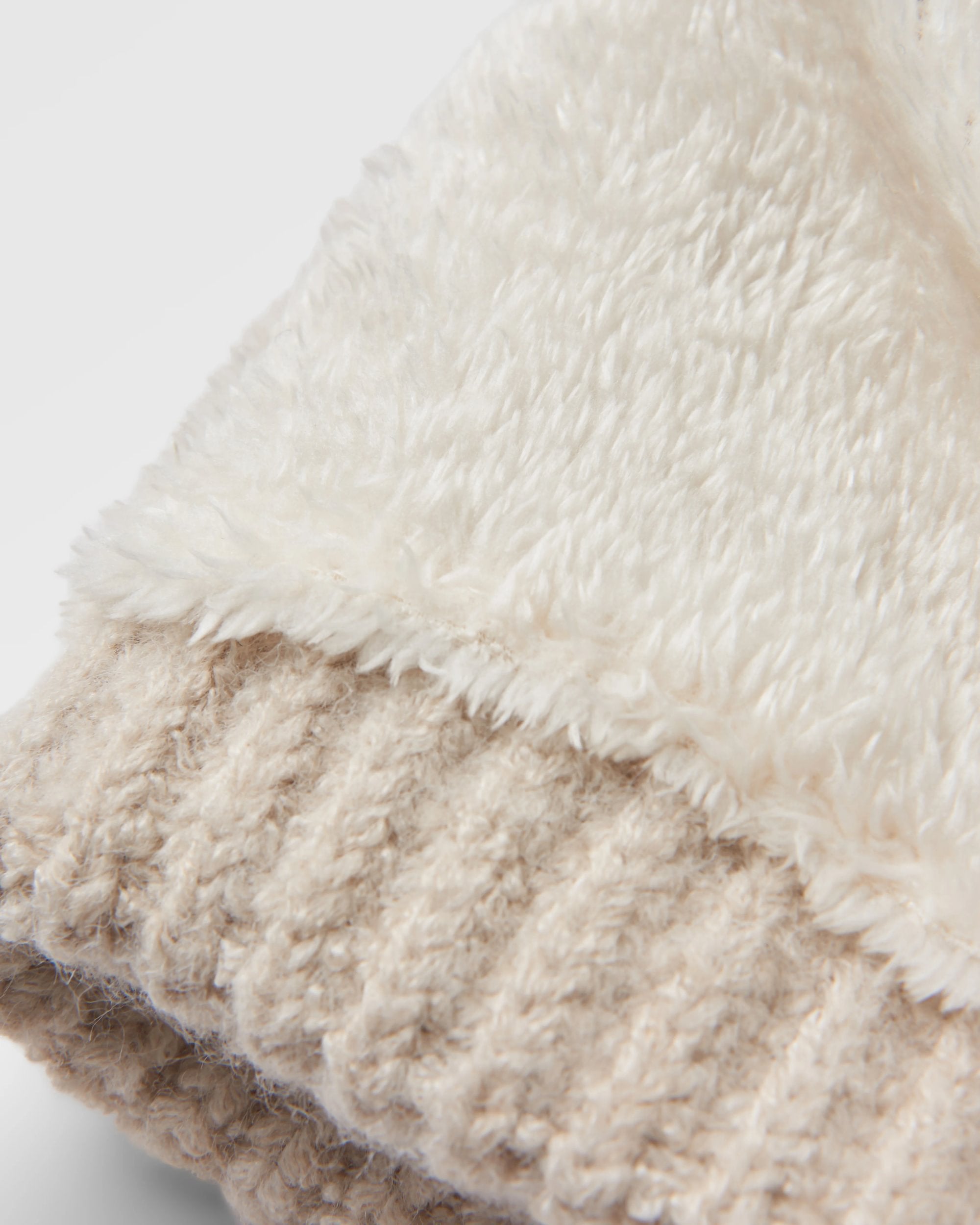 Redwood Fleece Lined Recycled Beanie - Vintage White - Flatlay