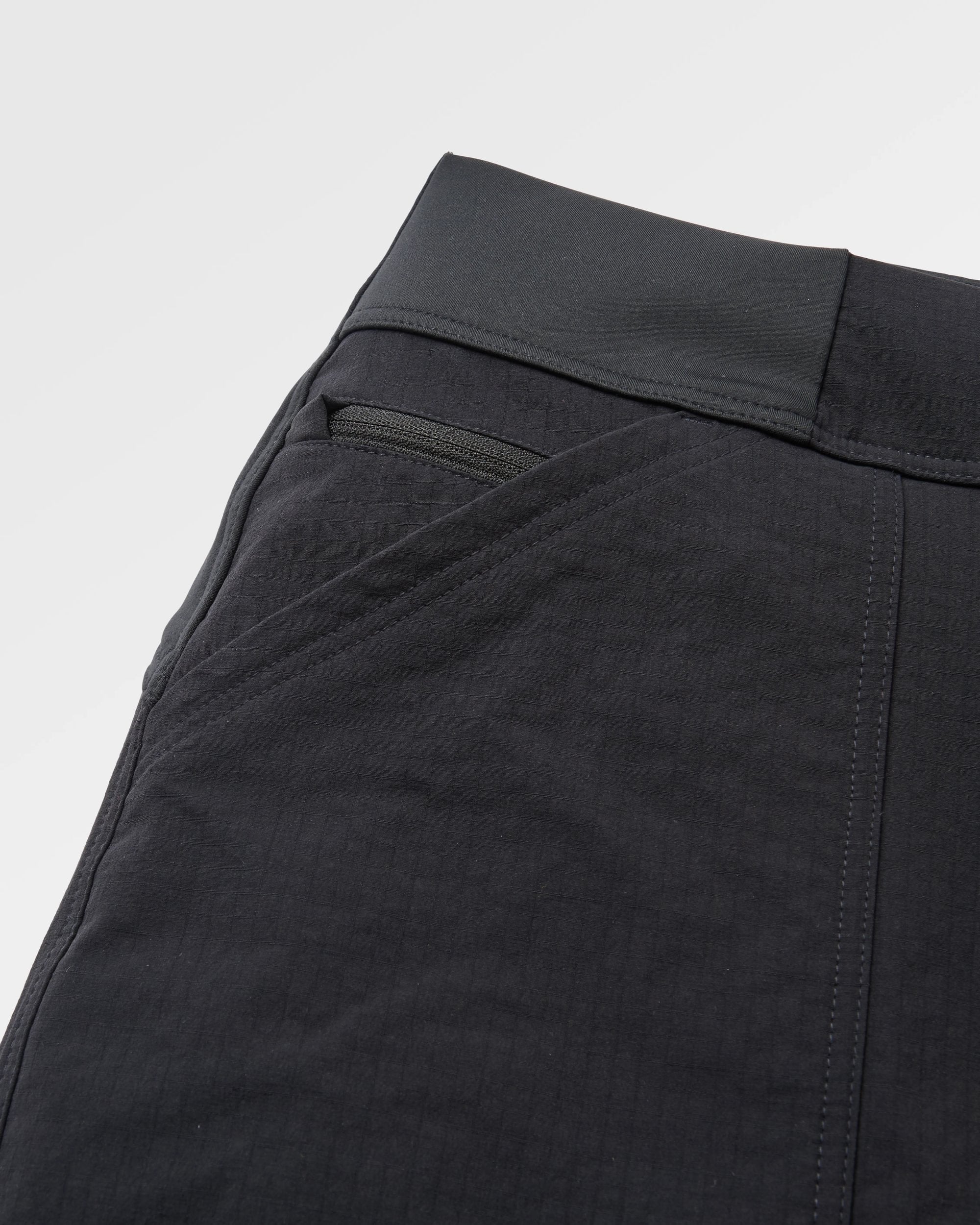 Ridescape Women's Active Short - Black - Flatlay