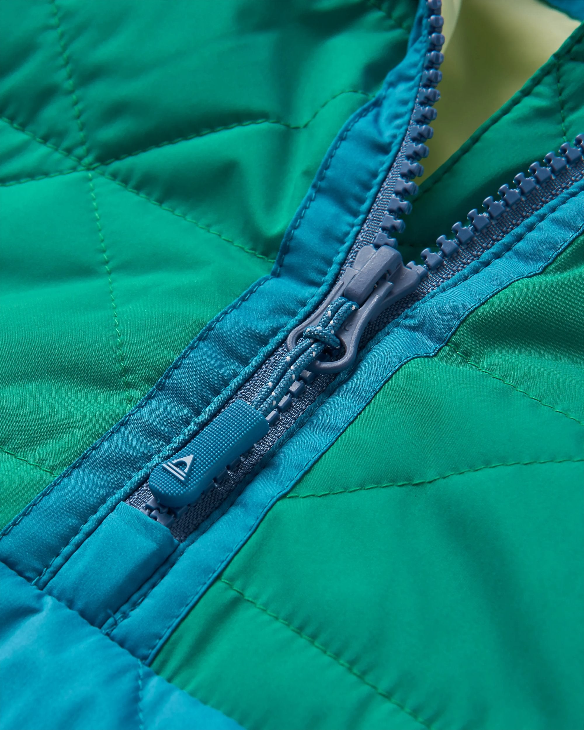 Trace Recycled Thermore® Insulated Jacket - Greenlake - Flatlay