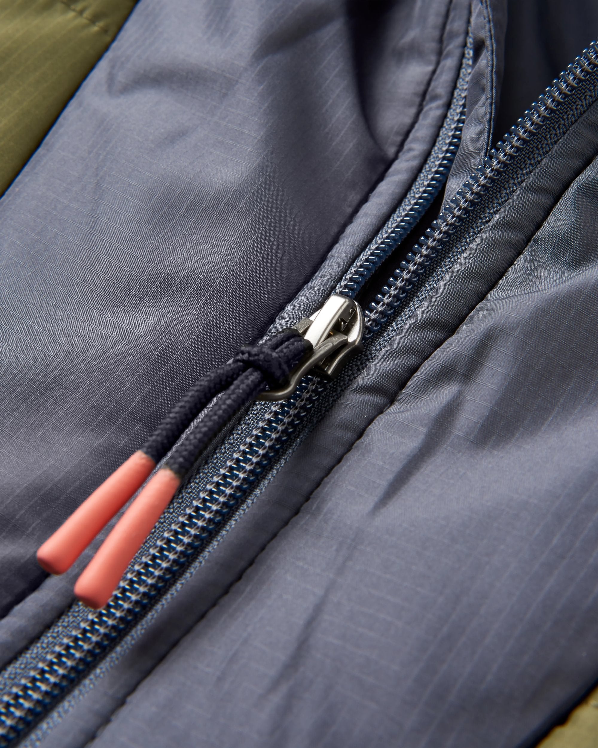 Oceanic Recycled Insulated Anorak - Black/Khaki - Flatlay