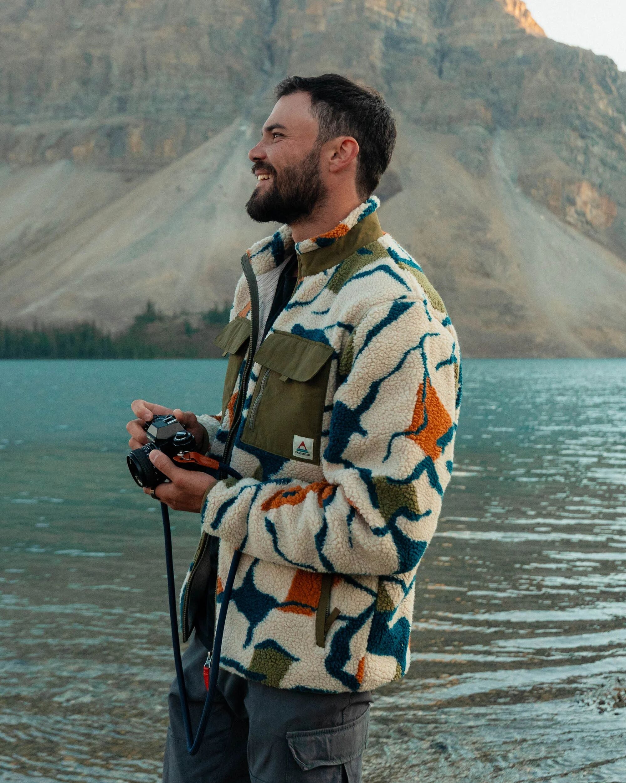 Valiant Deep Pile Fleece - Abstract Trails Pebble Grey - Lifestyle