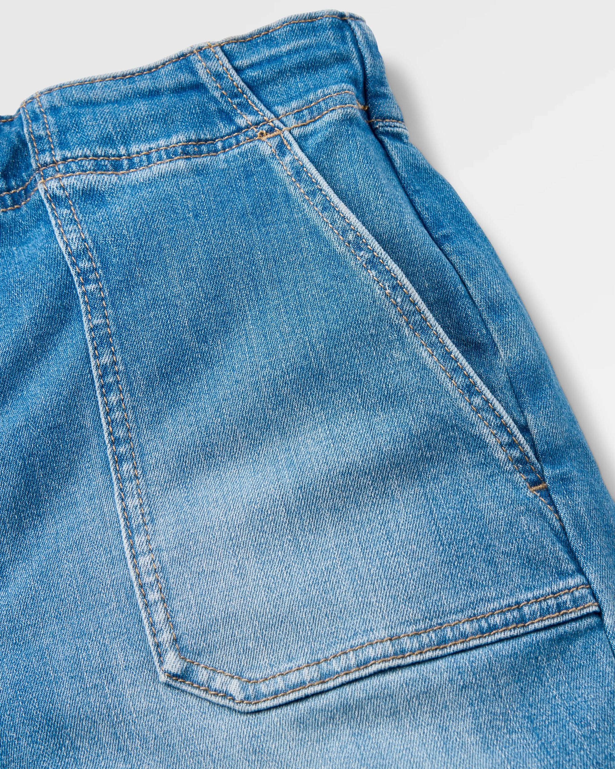 Carriso Denim Short - Light Wash Denim - Flatlay