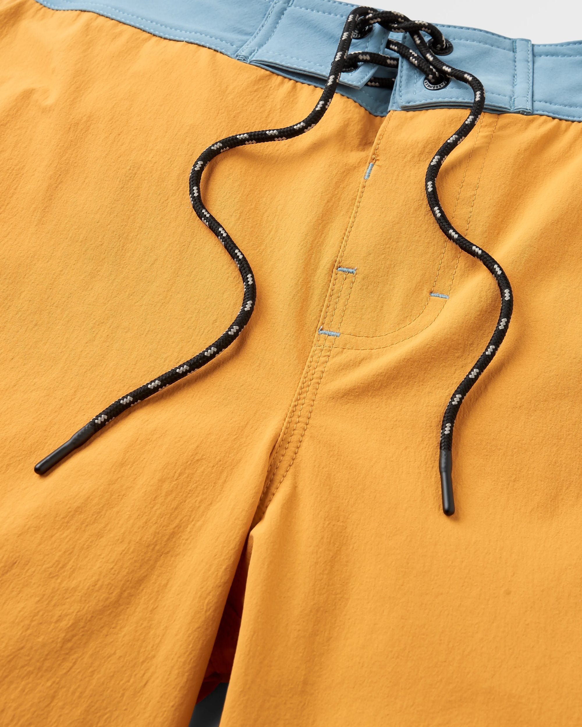 Cruiser NetPlus® Recycled 19" Boardshort - Spruce Yellow - Flatlay