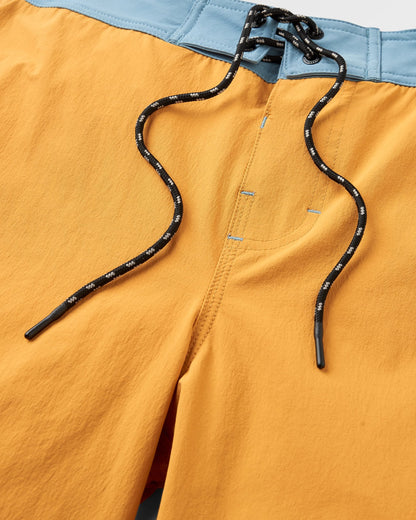 Cruiser NetPlus® Recycled 19" Boardshort - Spruce Yellow - Flatlay