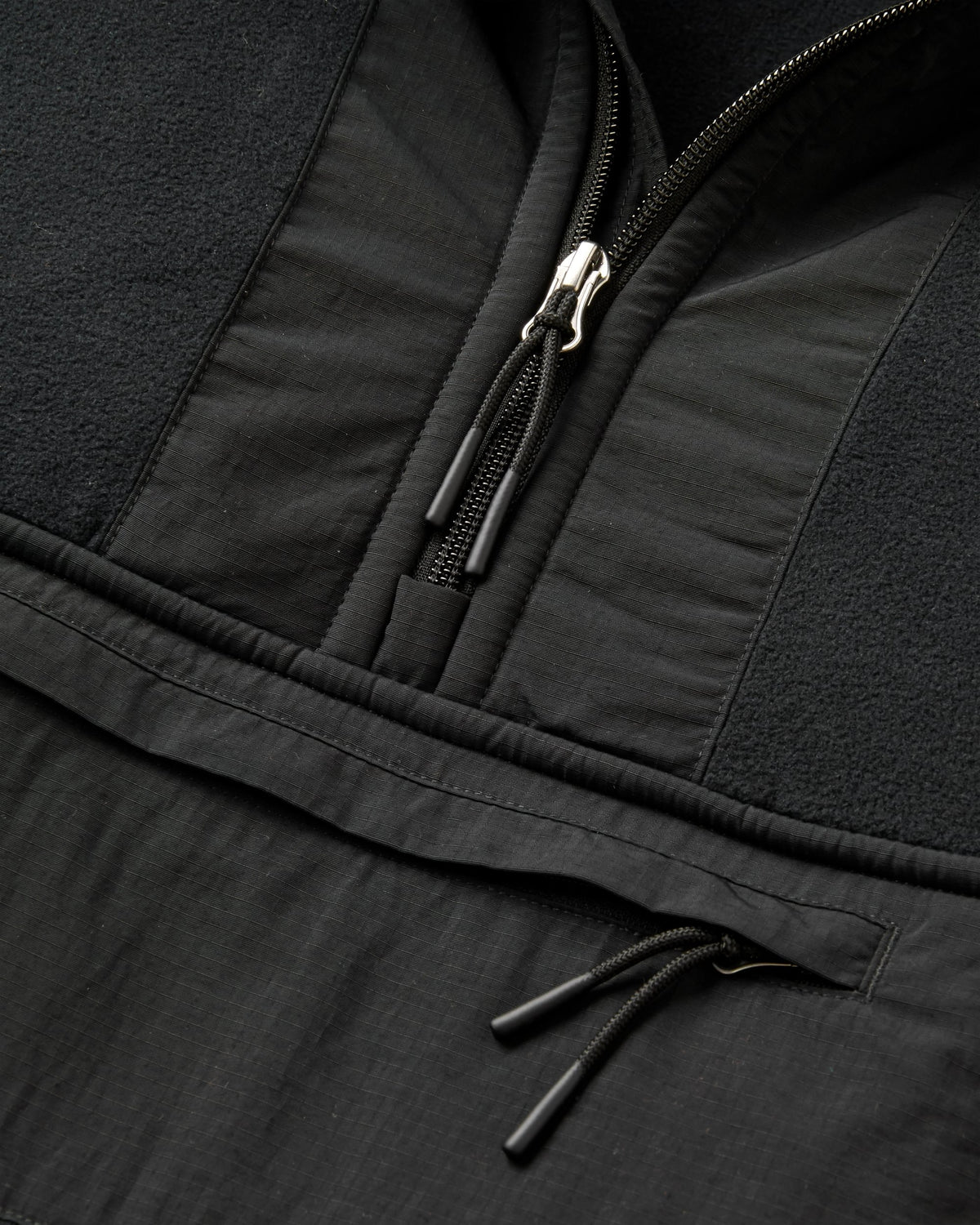 Woodland Hooded 1/2 Zip Polartec® Fleece - Black - Flatlay