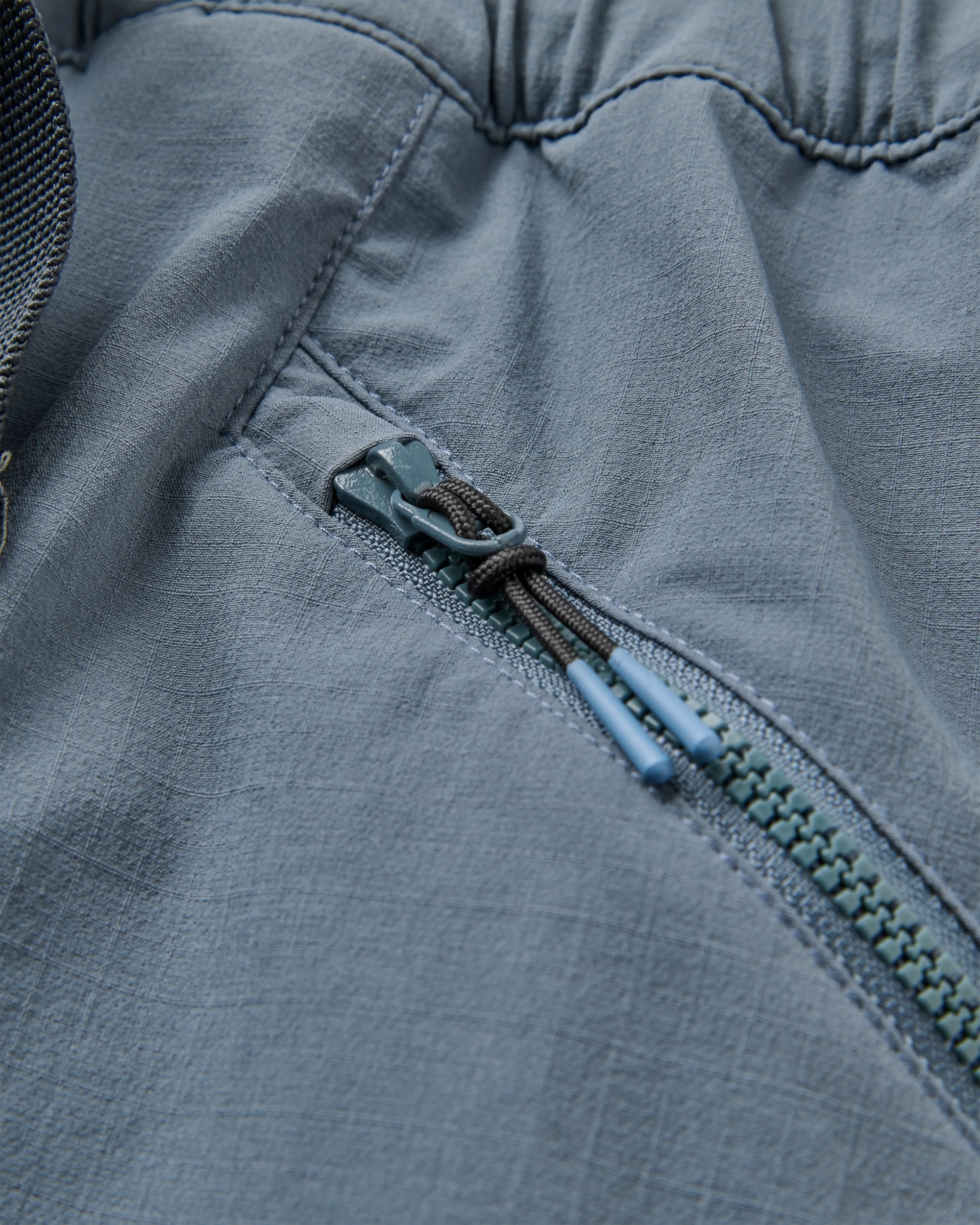 Stride Active Trail Short - Storm Grey - Flatlay