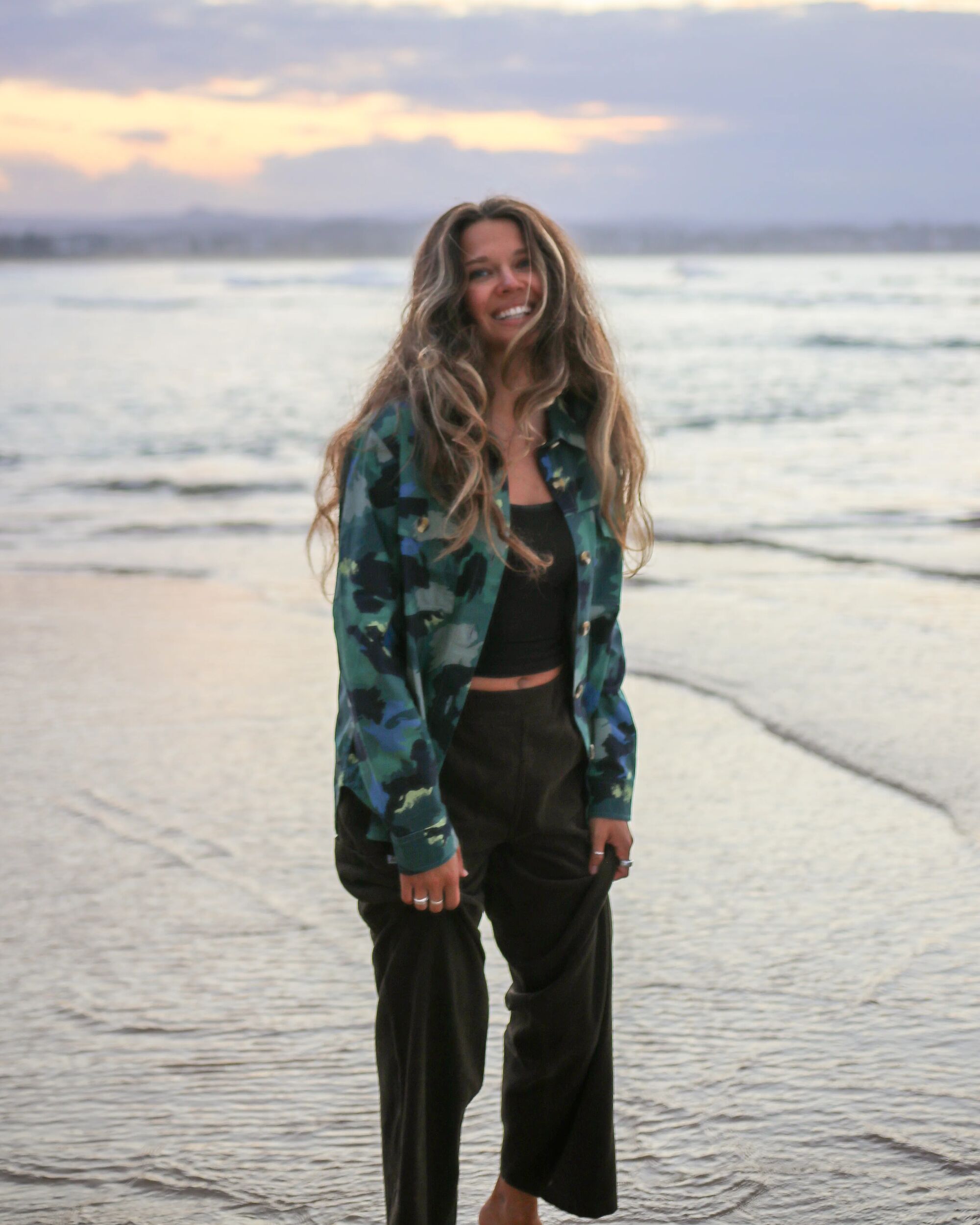 Coral Organic Cotton LS Shirt - Alpine Camo Rain Forest - Lifestyle