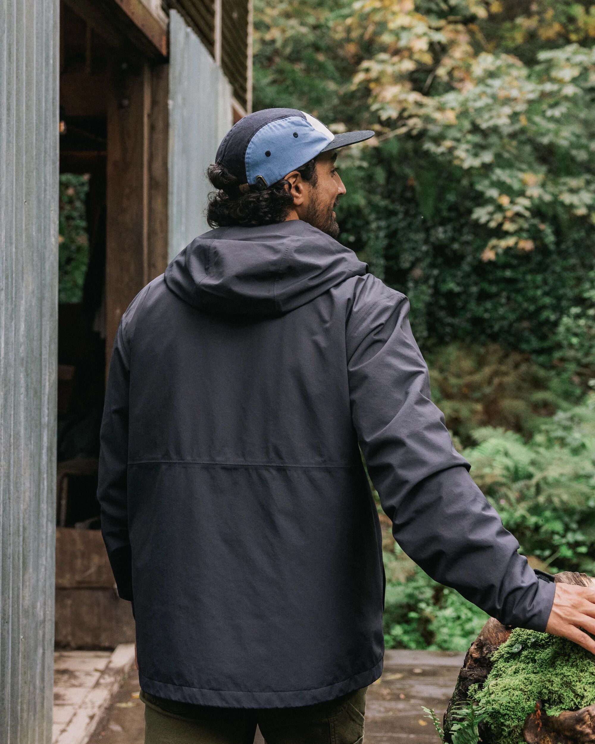 Overland Waterproof Jacket - Black - Lifestyle