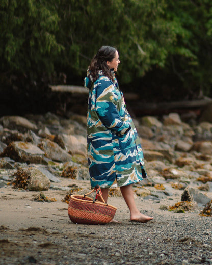 Waves Recycled Sherpa Lined Changing Robe - Mount Scenic Khaki - Lifestyle - Female