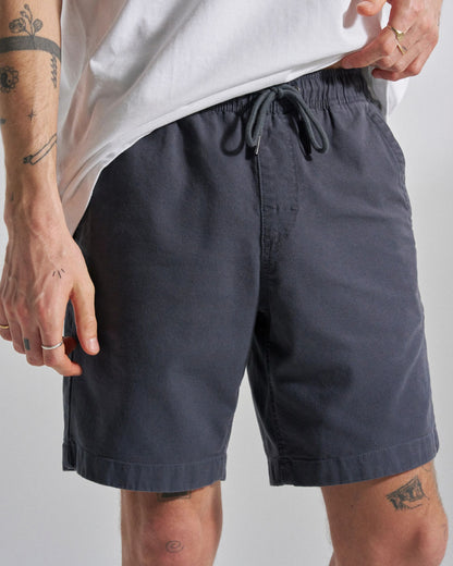 Drifter Organic Cotton Short - Charcoal - Studio Model