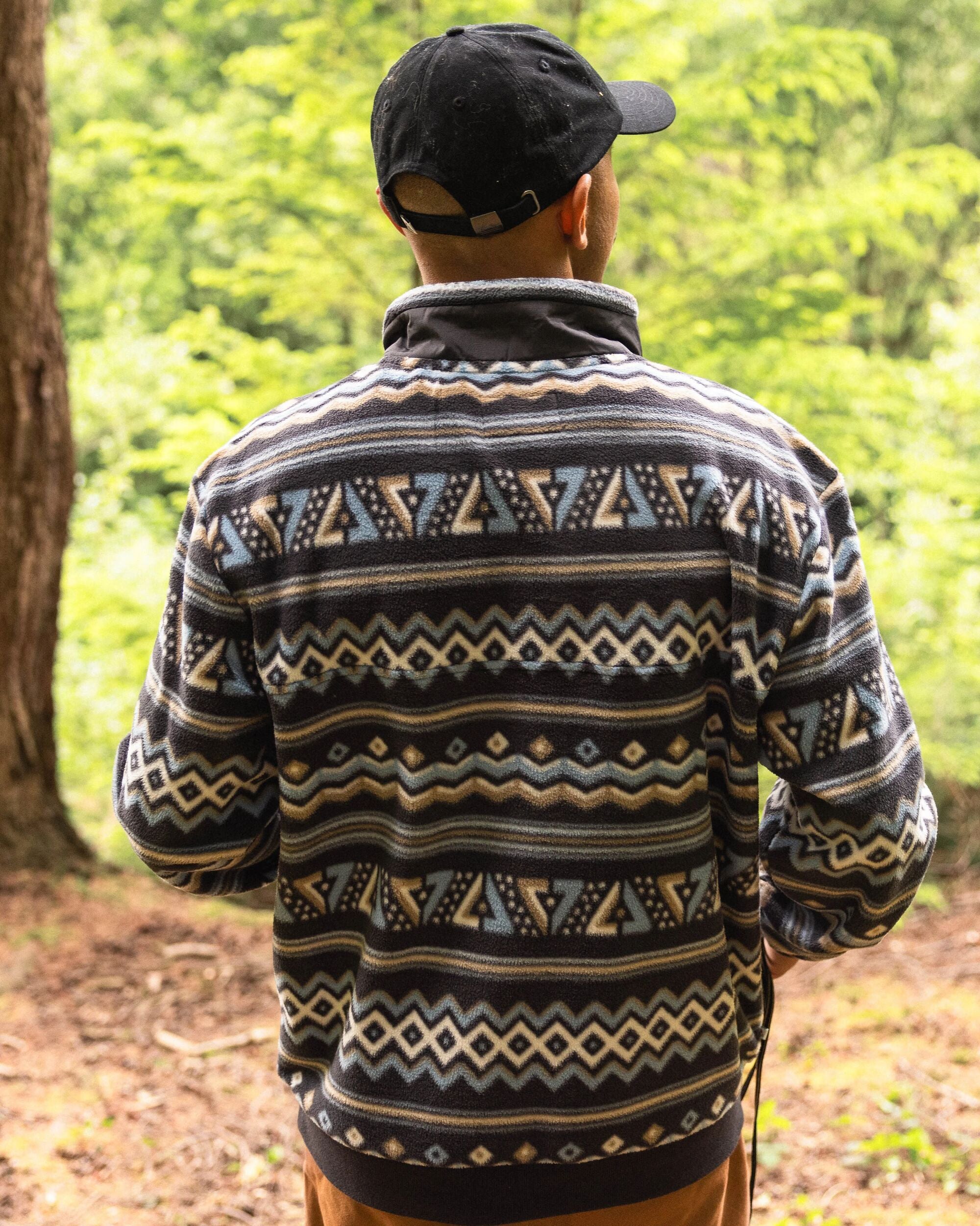 Take It Easy Polar Fleece - Geo Stripe Faded Black  - Lifestyle