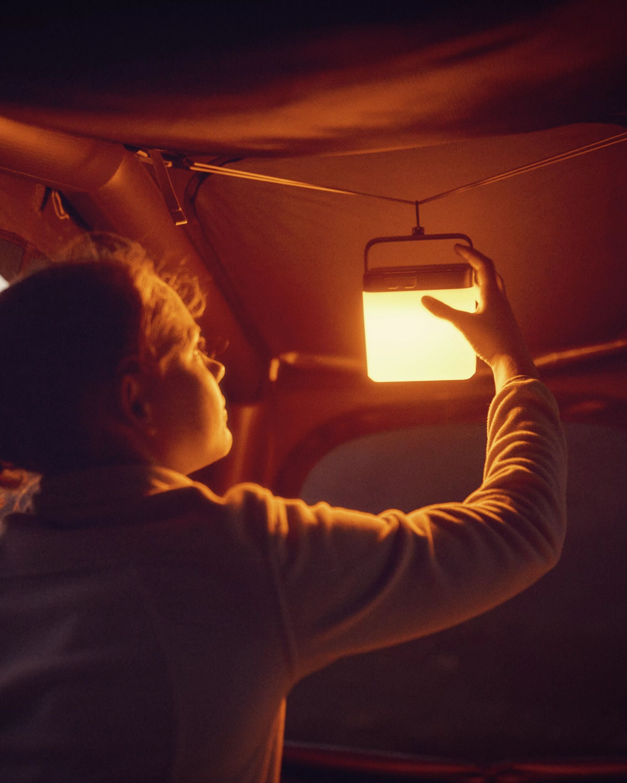 Dometic Area Camp Light 500 Lumen - Slate - Lifestyle